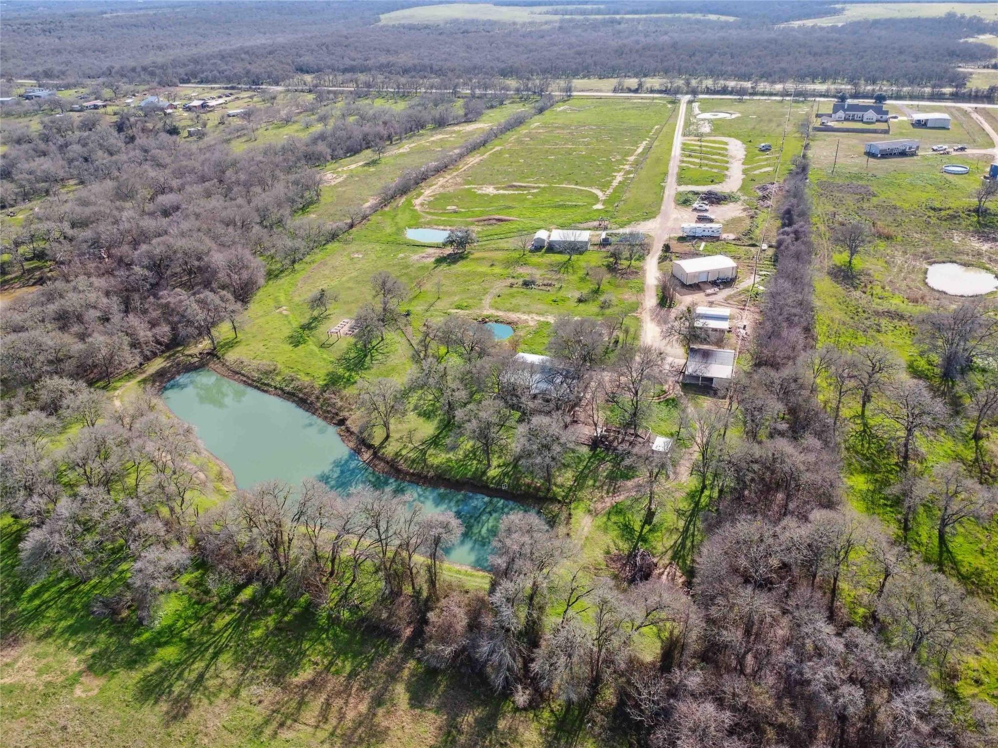 2048 Fm 812 Property Photo 8