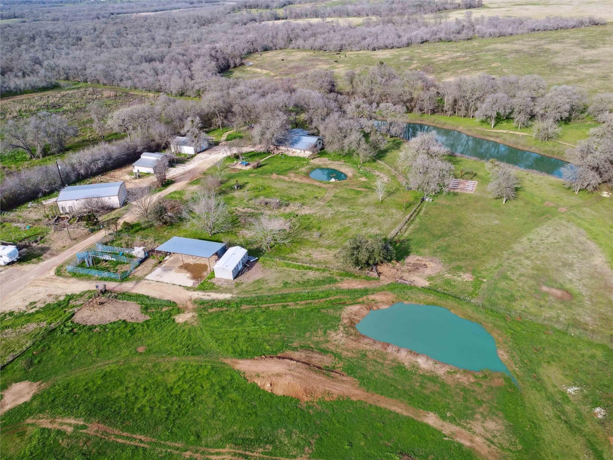 2048 Fm 812 Property Photo 13