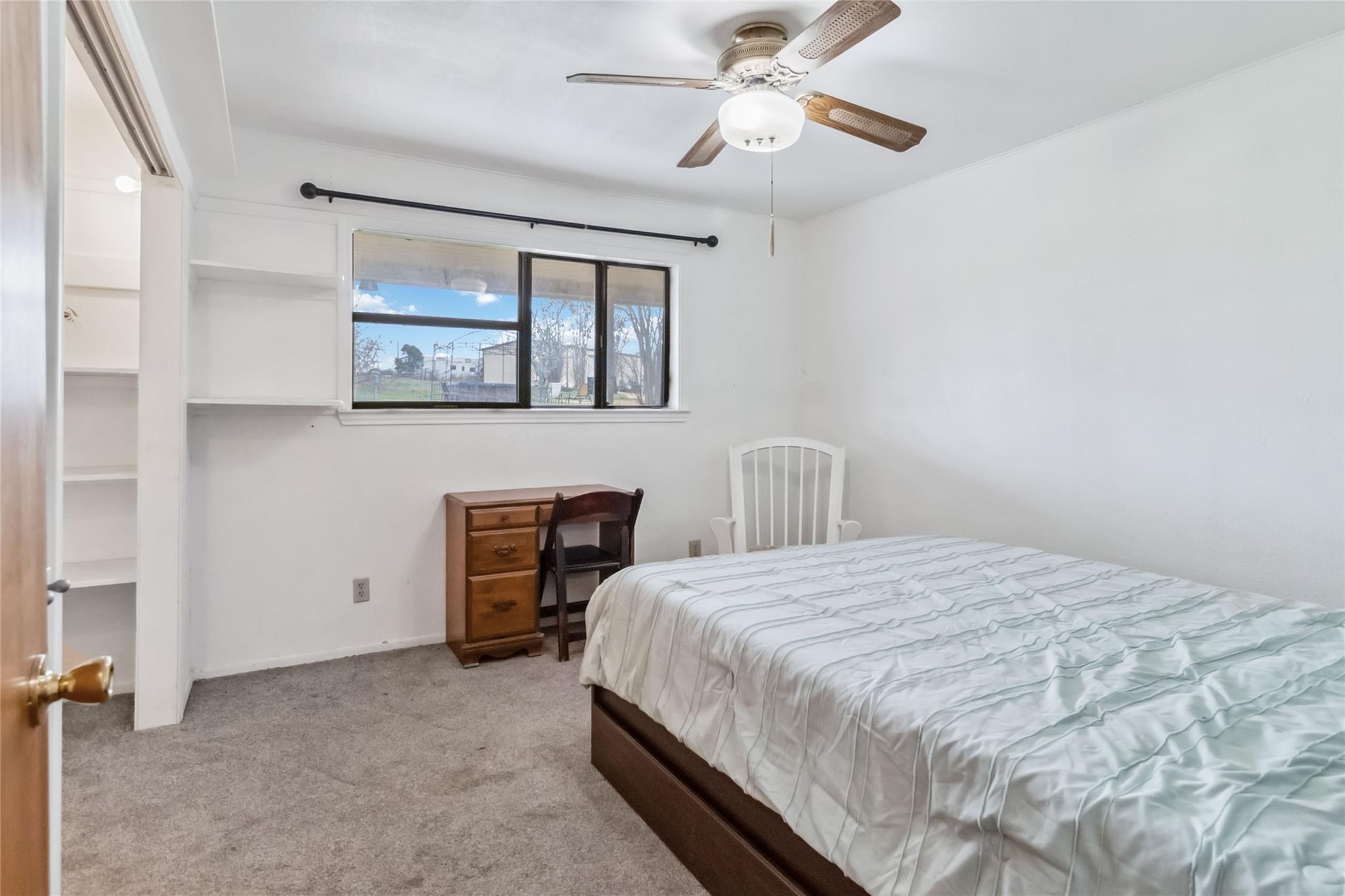 2048 Fm 812 Property Photo 24
