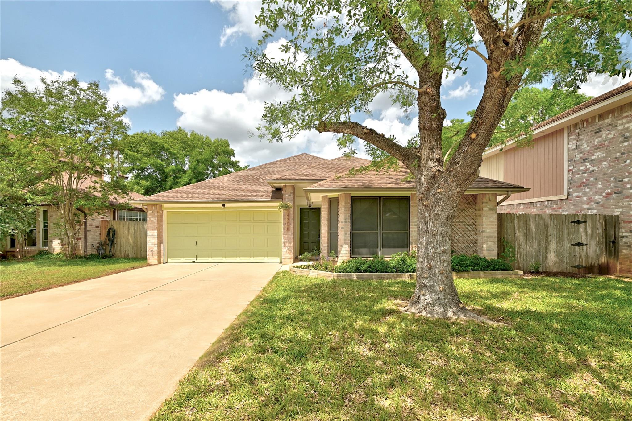 14306 Levering St Property Photo