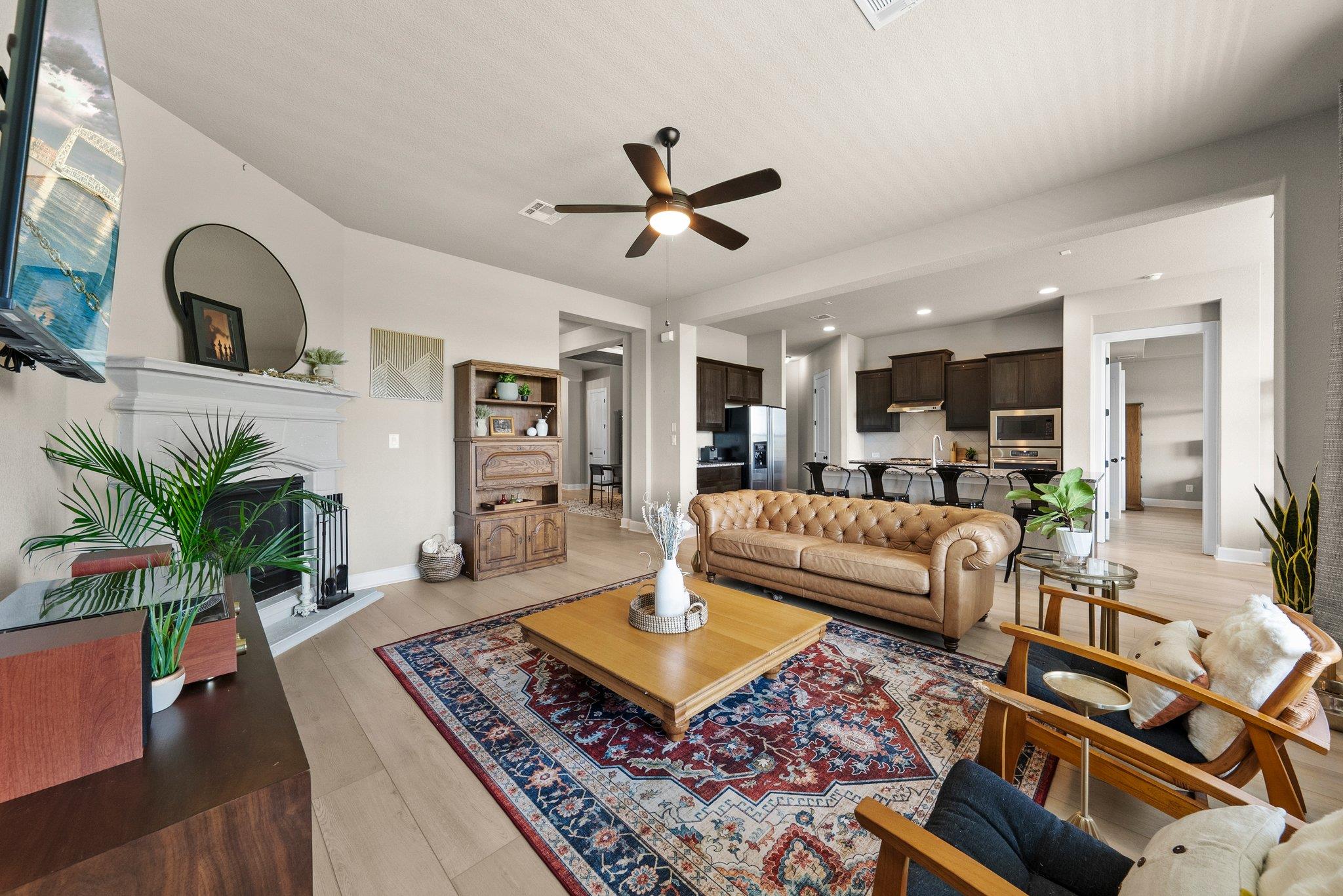 3328 Balboa Way Property Photo 9