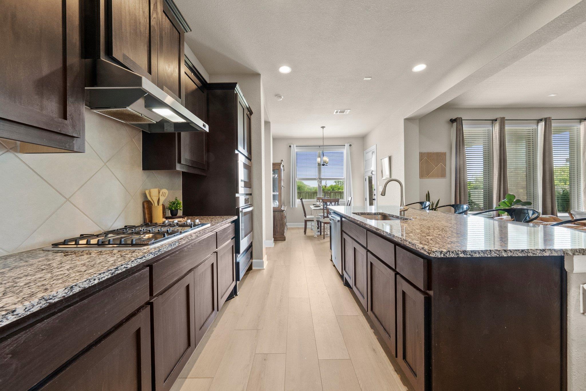 3328 Balboa Way Property Photo 11