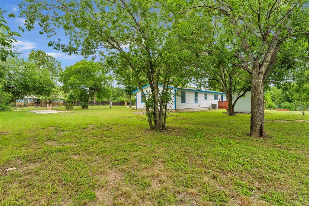 1002 S Pierce St Property Photo 9