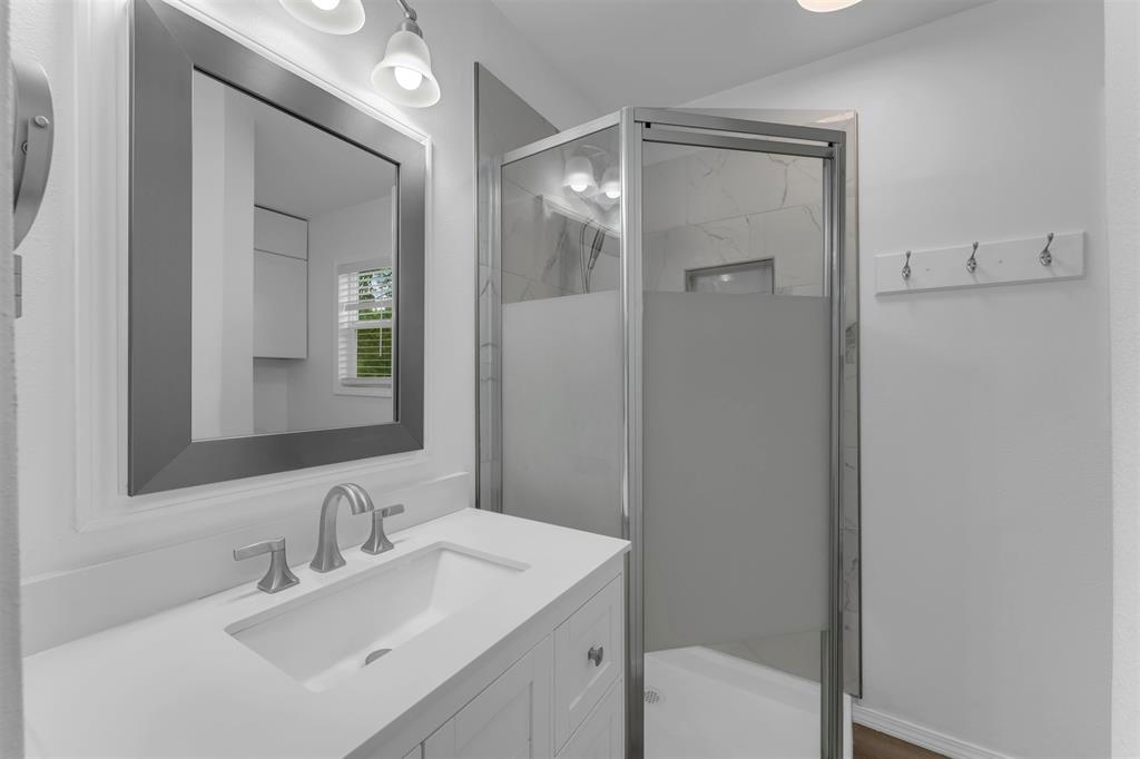 1002 S Pierce St Property Photo 14
