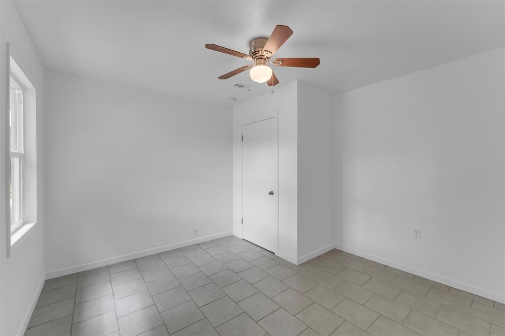 1002 S Pierce St Property Photo 21