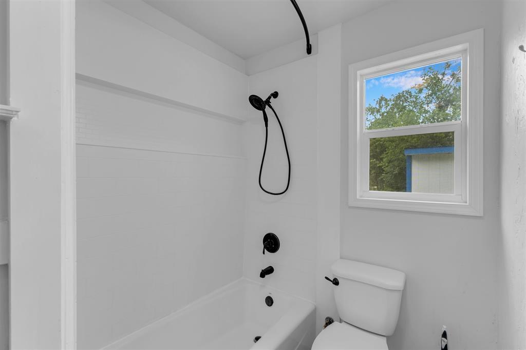 1002 S Pierce St Property Photo 26