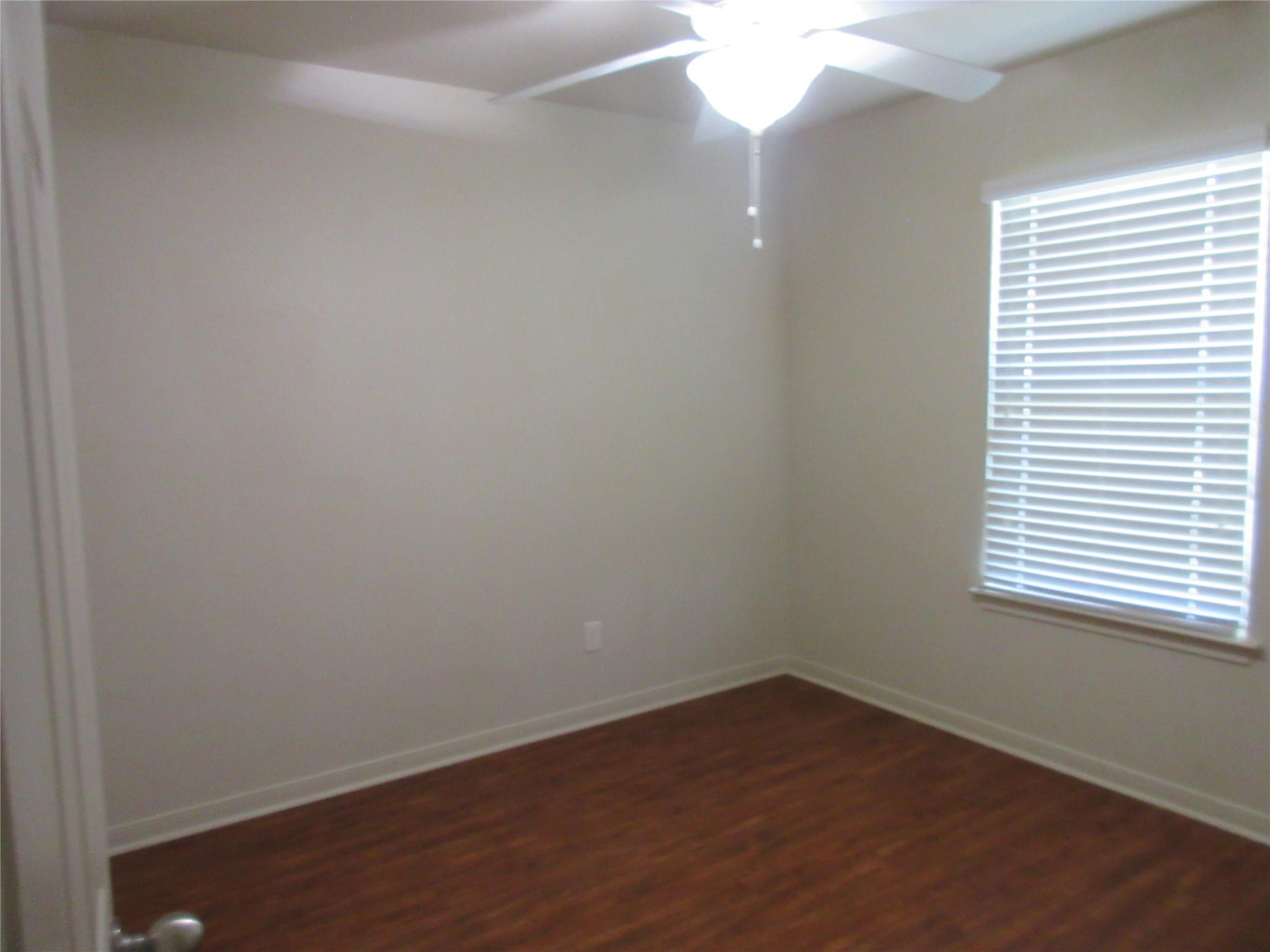 2804 Crystal Cir #a Property Photo 2