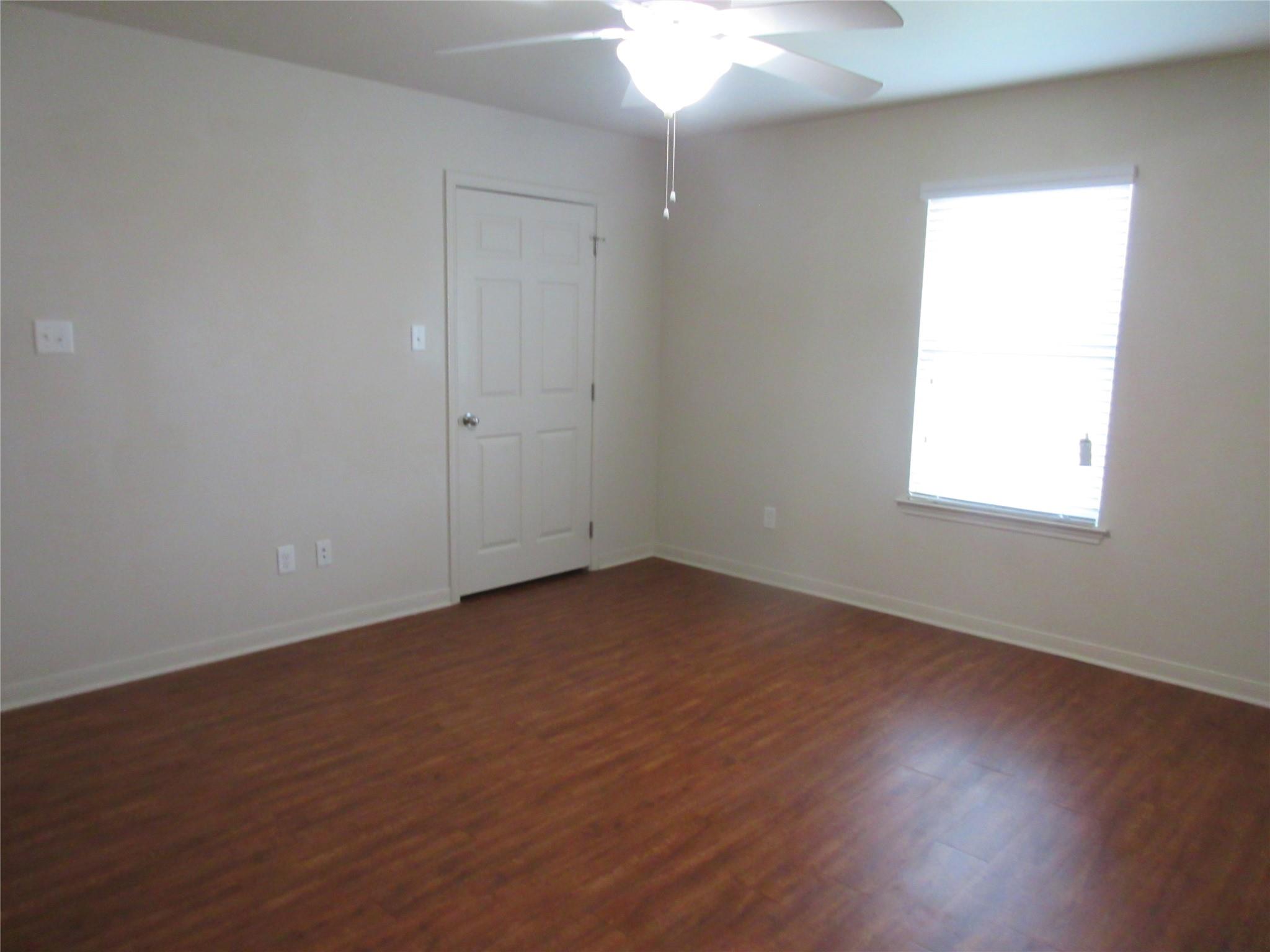 2804 Crystal Cir #a Property Photo 12