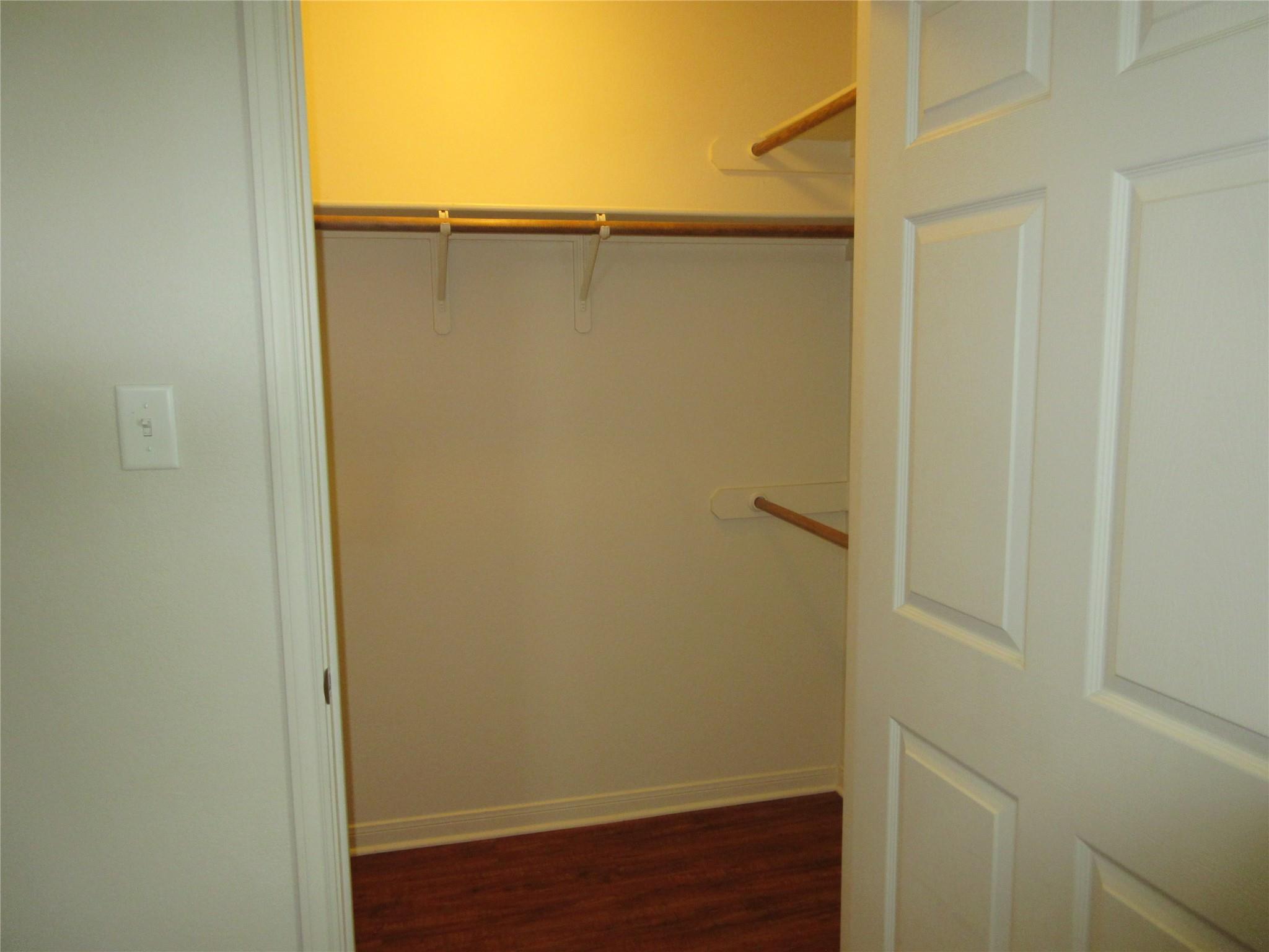 2804 Crystal Cir #a Property Photo 13