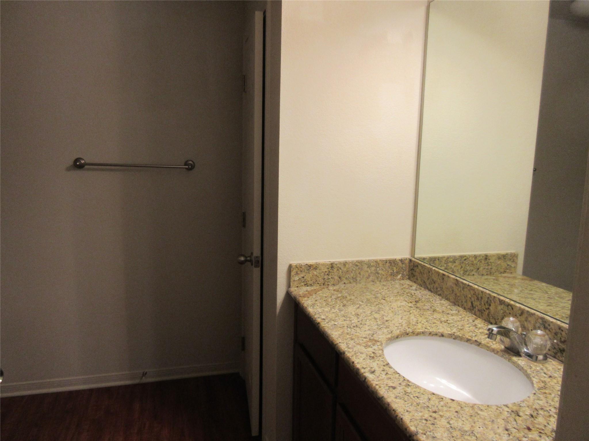 2804 Crystal Cir #a Property Photo 17