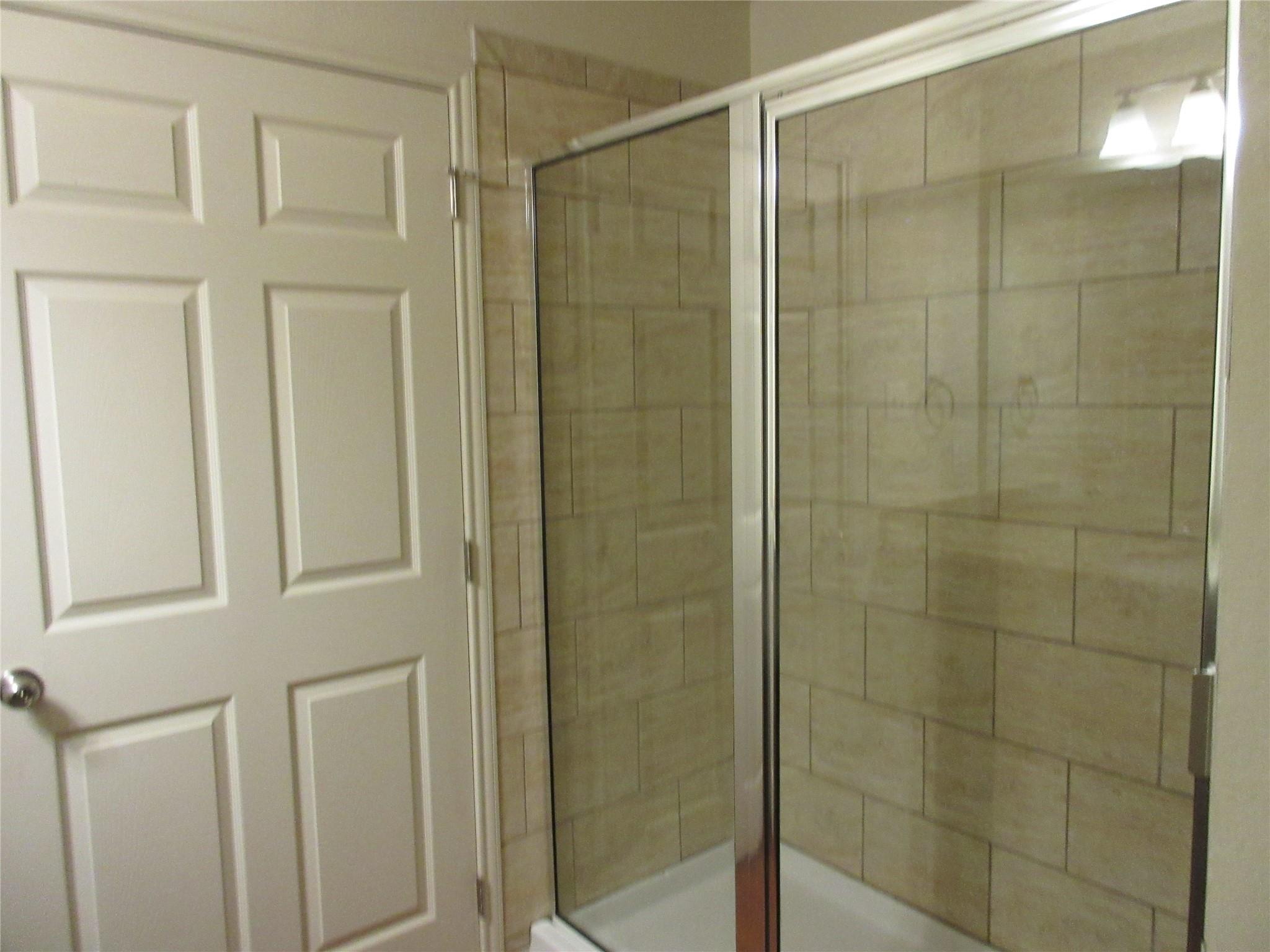 2804 Crystal Cir #a Property Photo 18