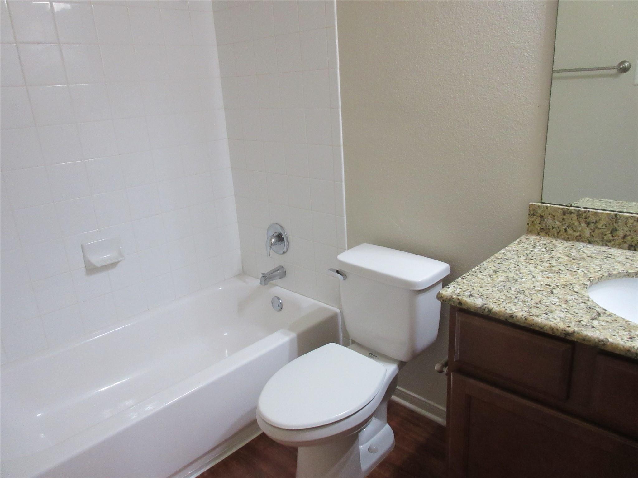 2804 Crystal Cir #a Property Photo 27