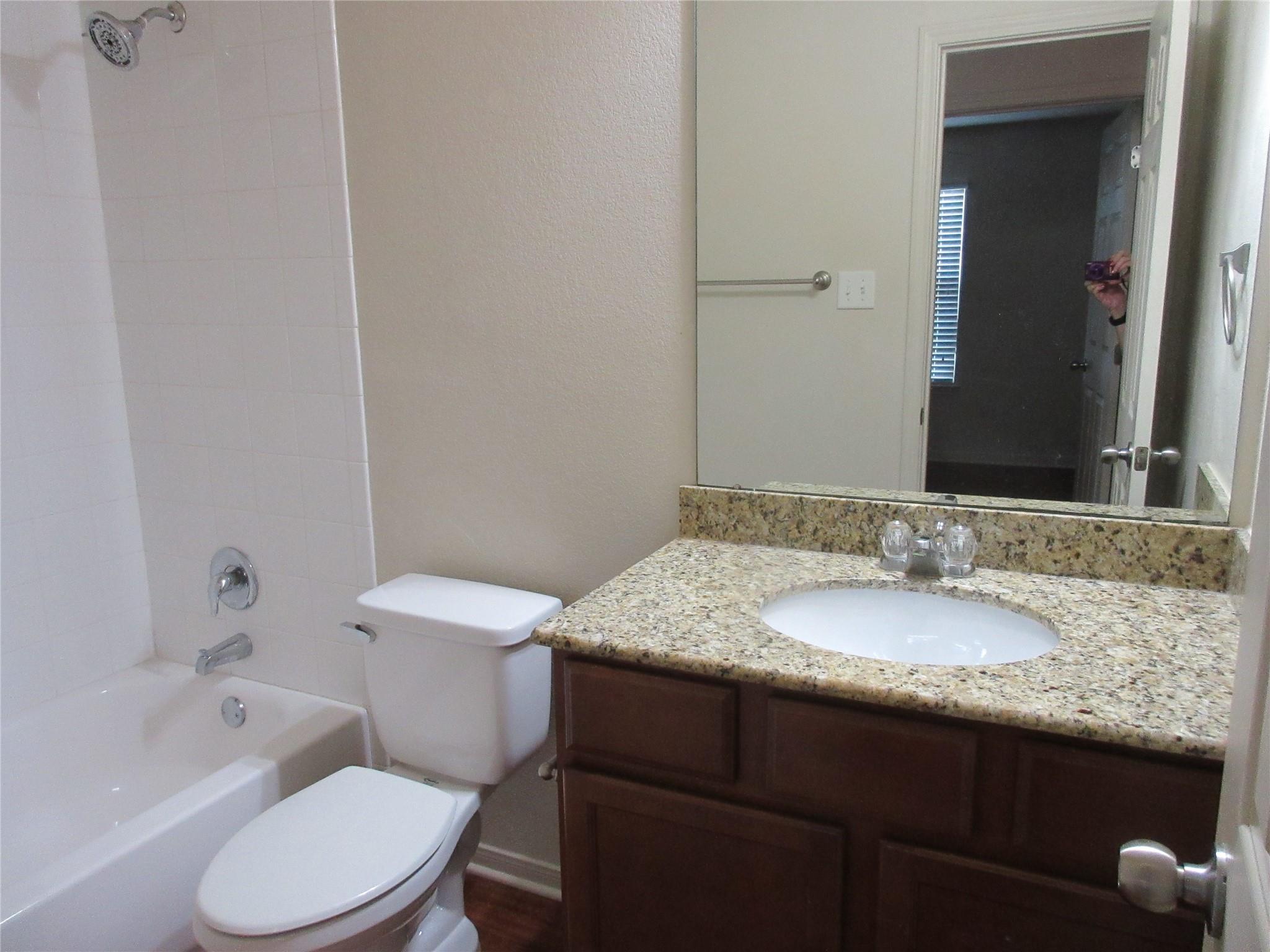 2804 Crystal Cir #a Property Photo 28