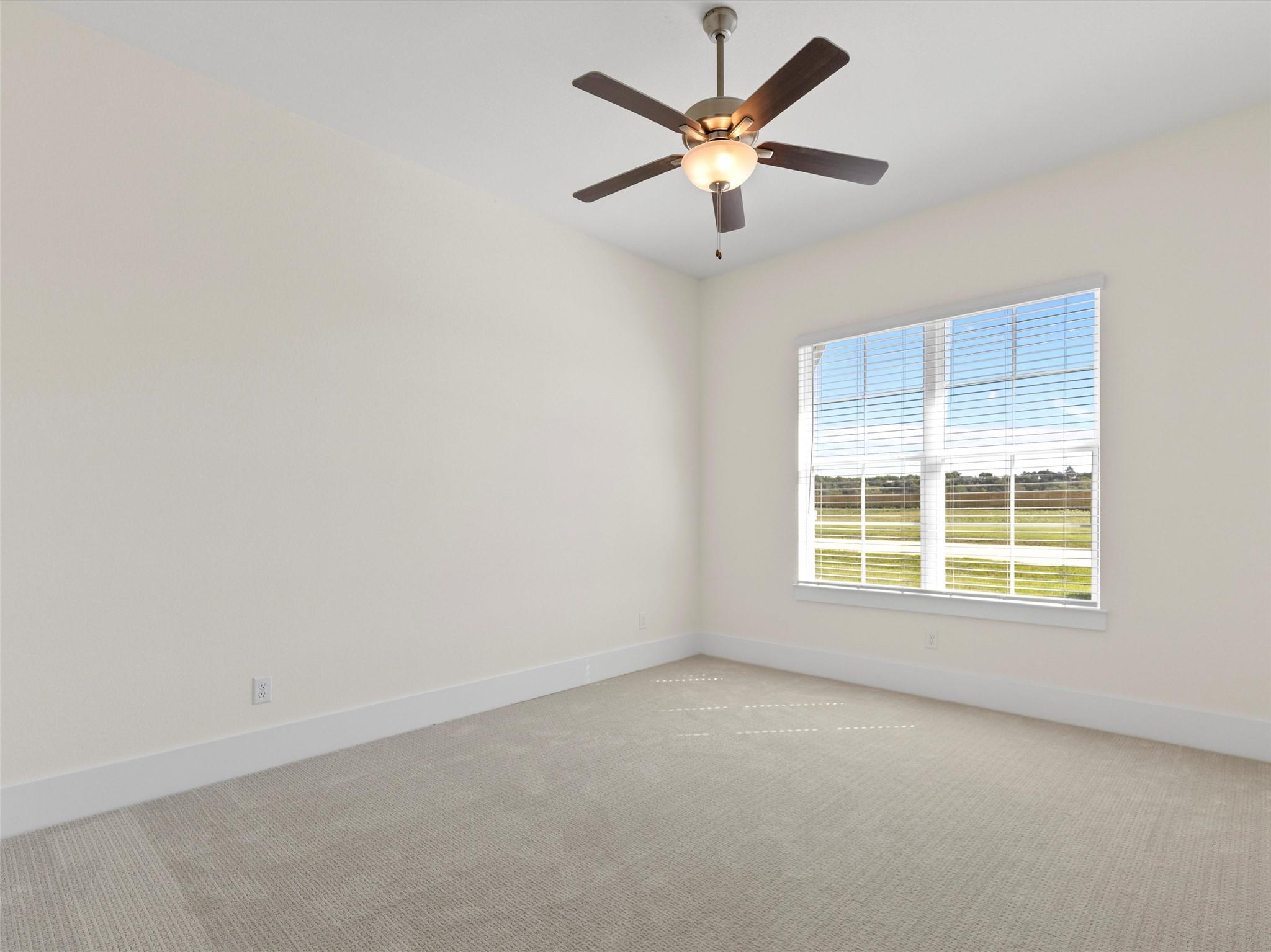 226 Hydrangea Dr Property Photo 21