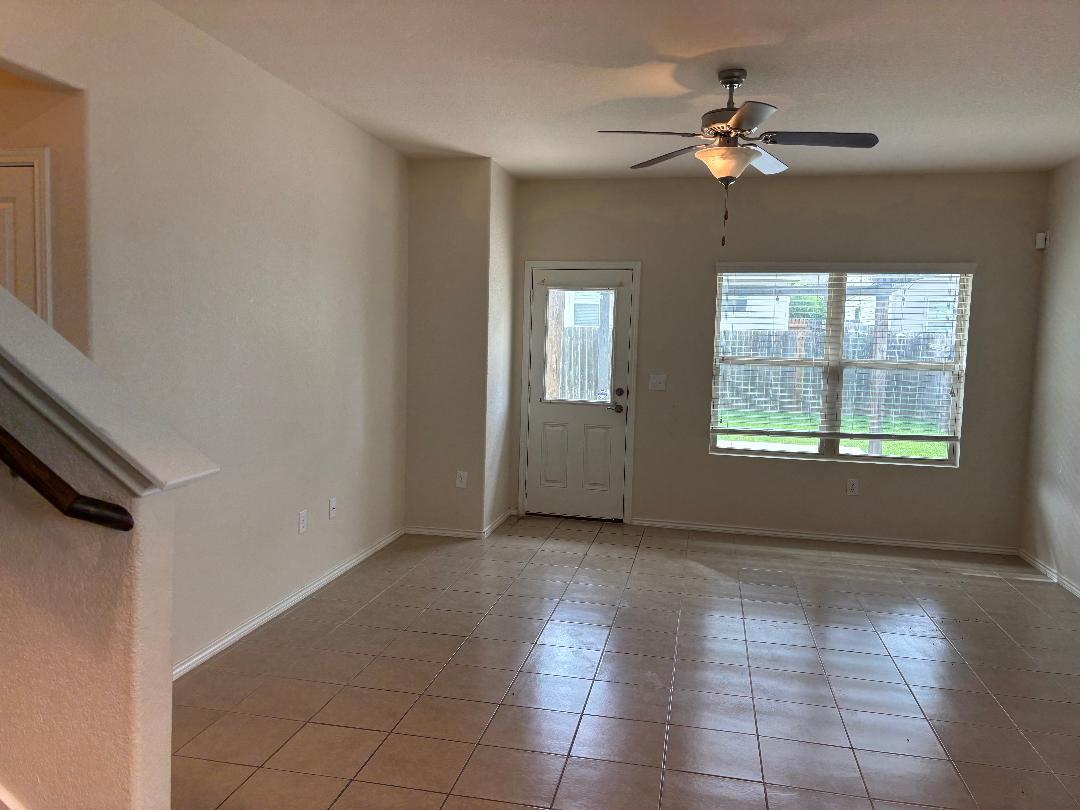 3804 Nw Alpine Autumn Dr Property Photo 5
