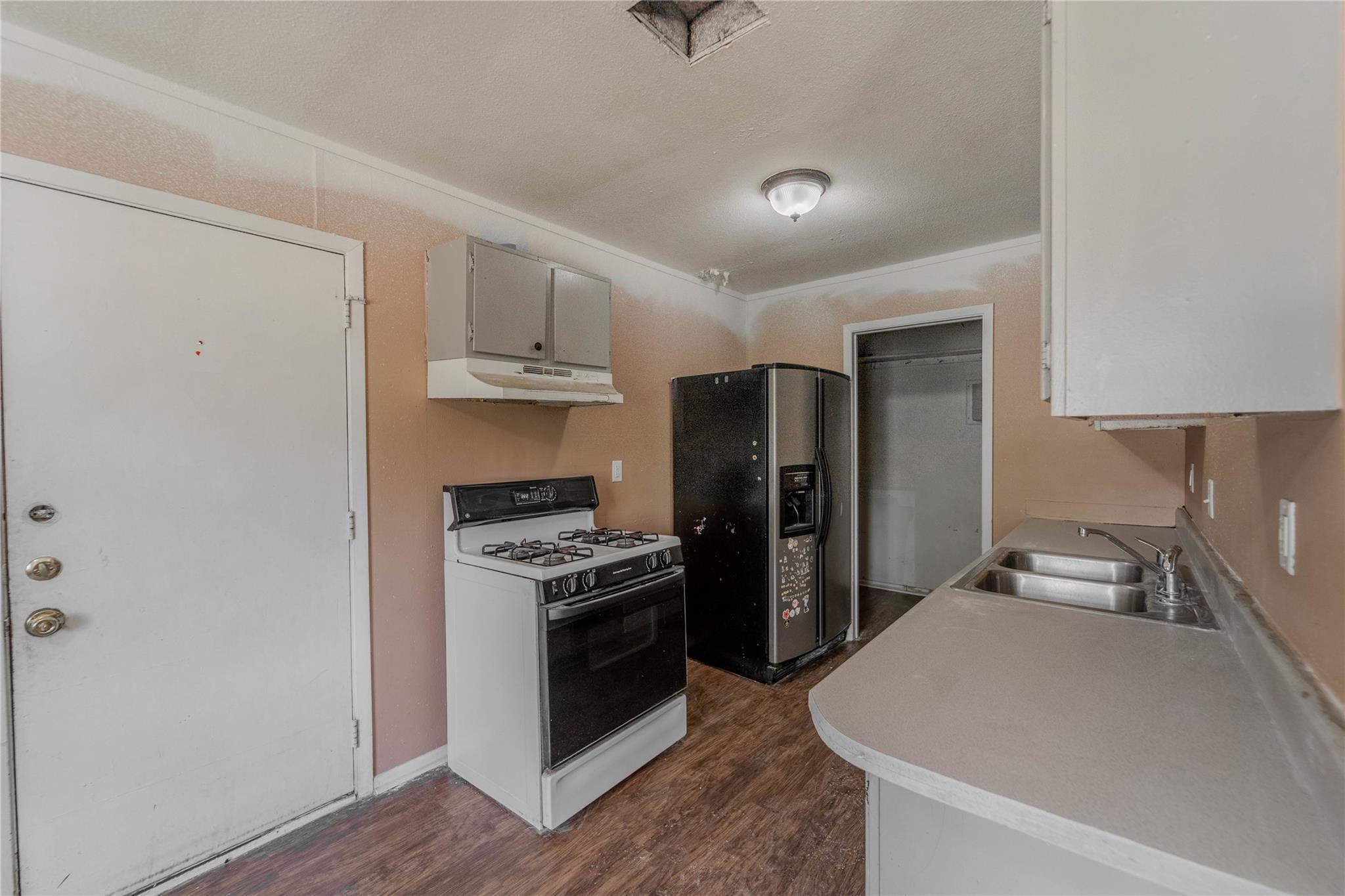 1803 Aberdeen Dr Property Photo 6