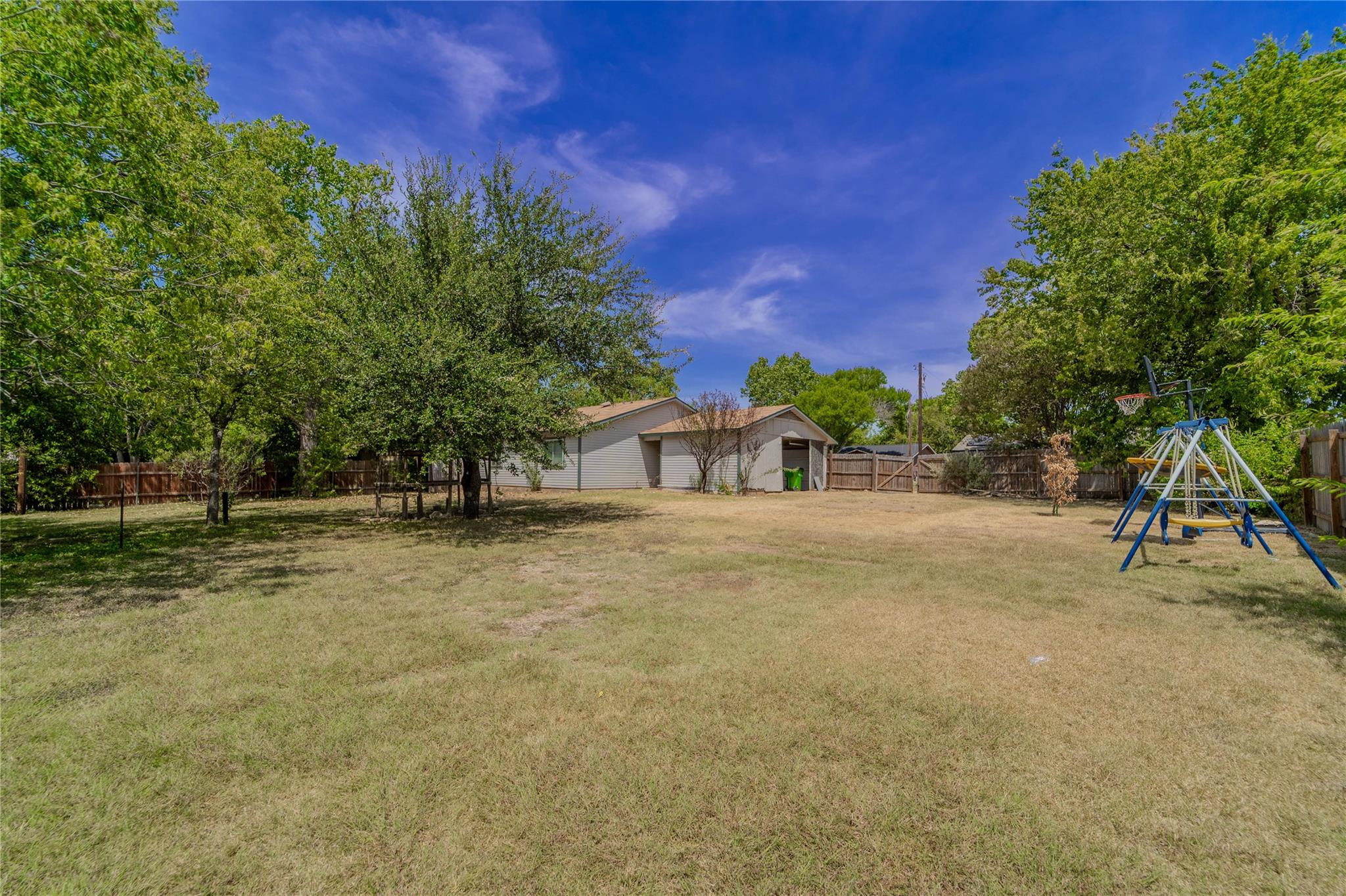 1803 Aberdeen Dr Property Photo 12
