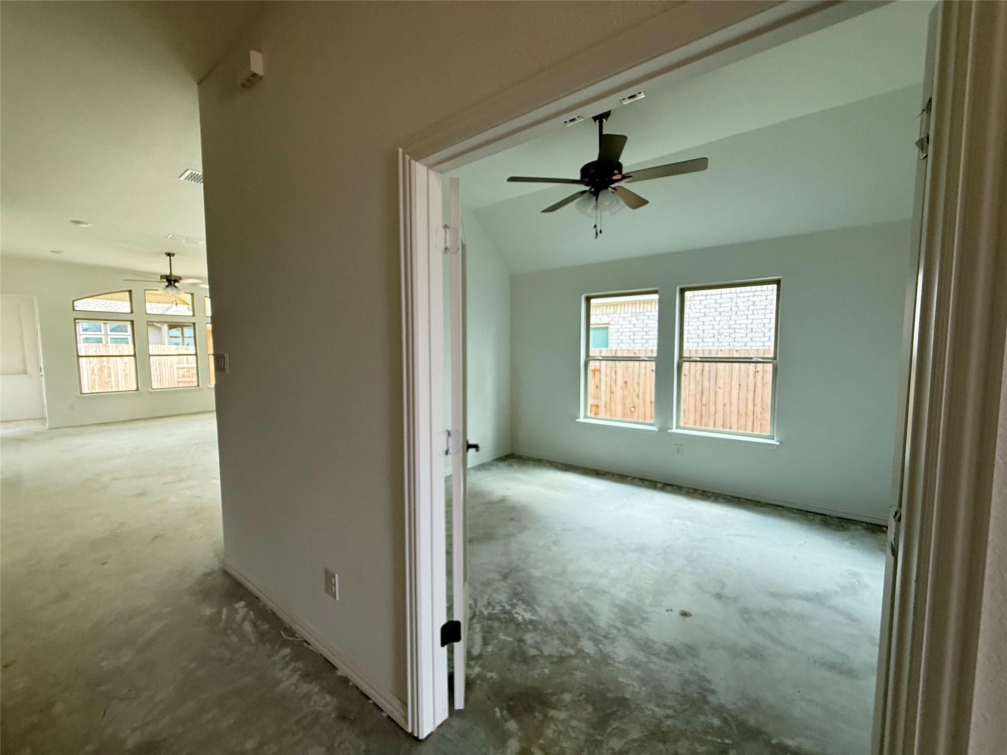 408 Rubber Tree Way Property Photo 5