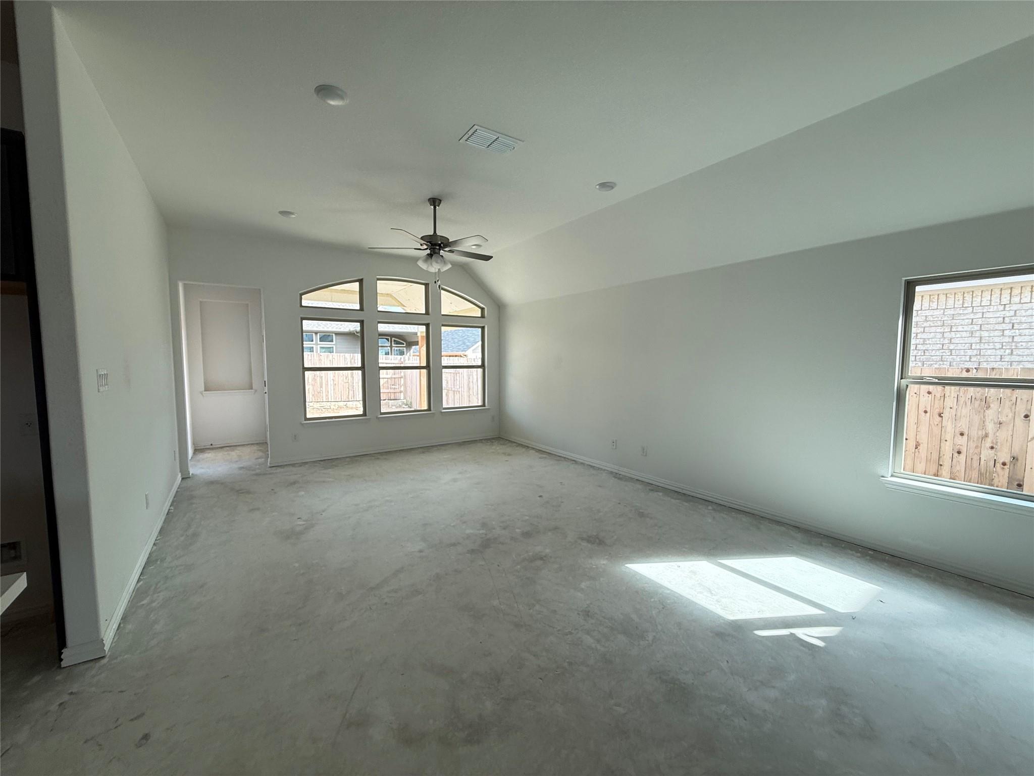 408 Rubber Tree Way Property Photo 6