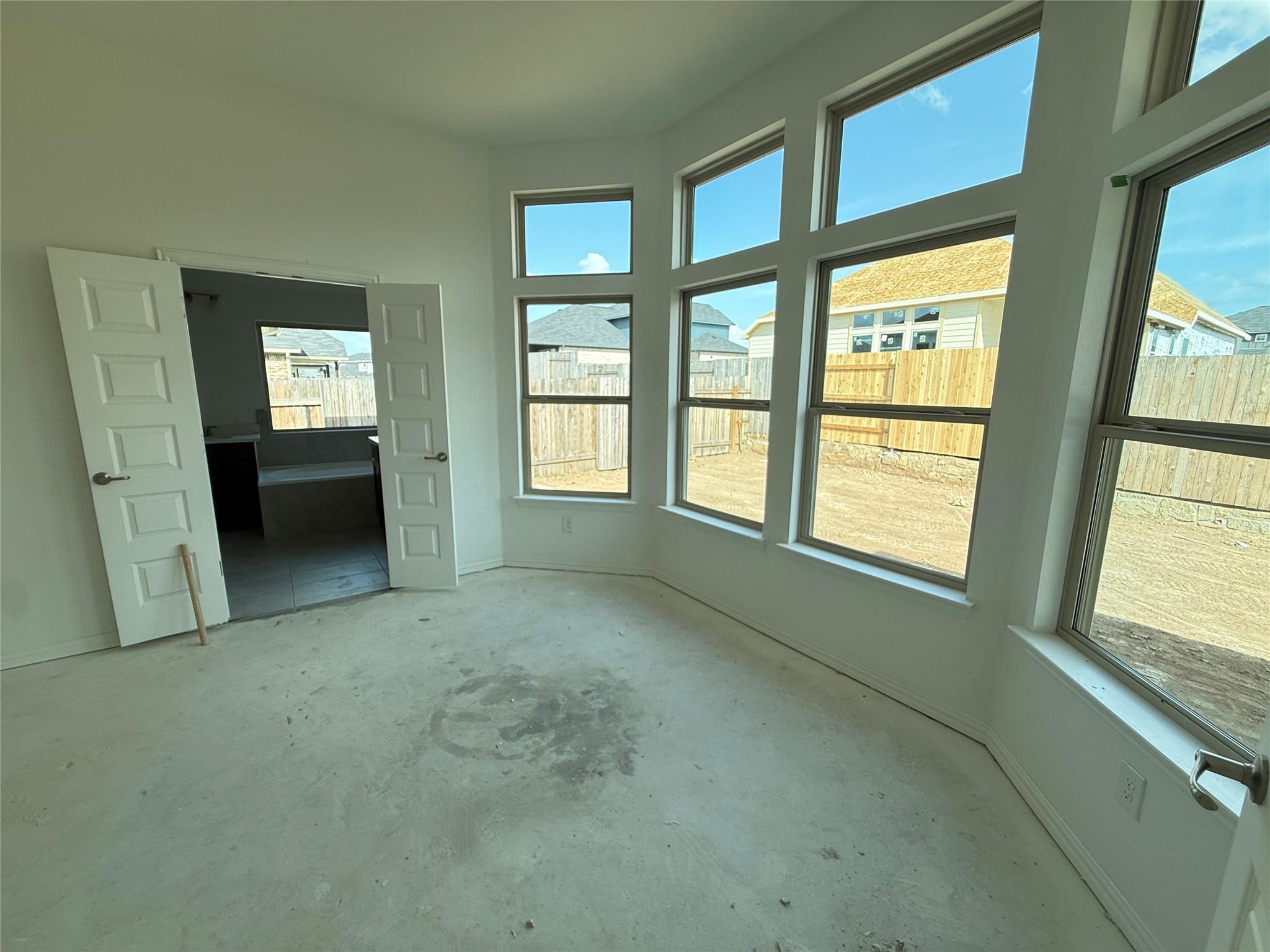 408 Rubber Tree Way Property Photo 8