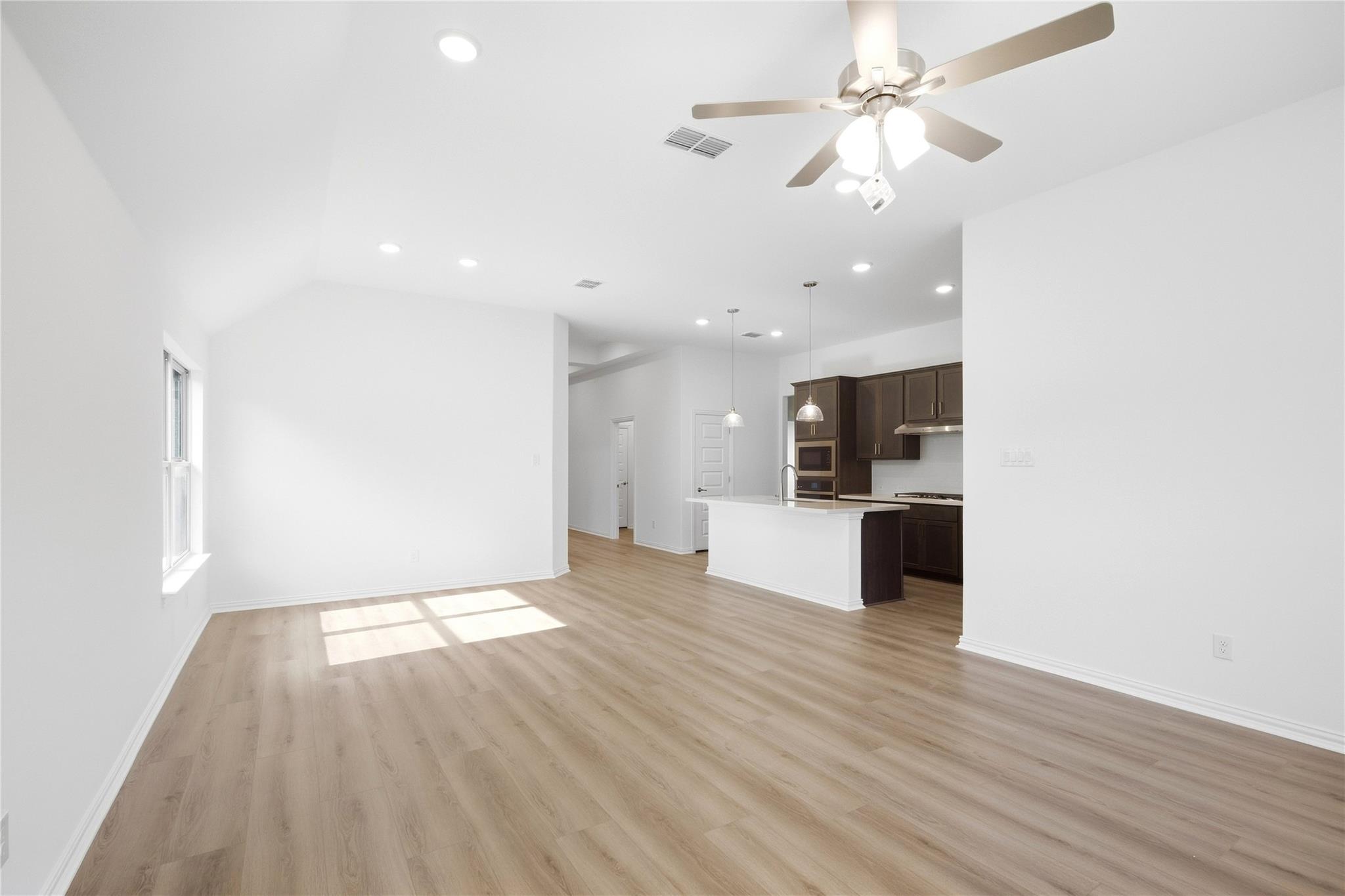 408 Rubber Tree Way Property Photo 11