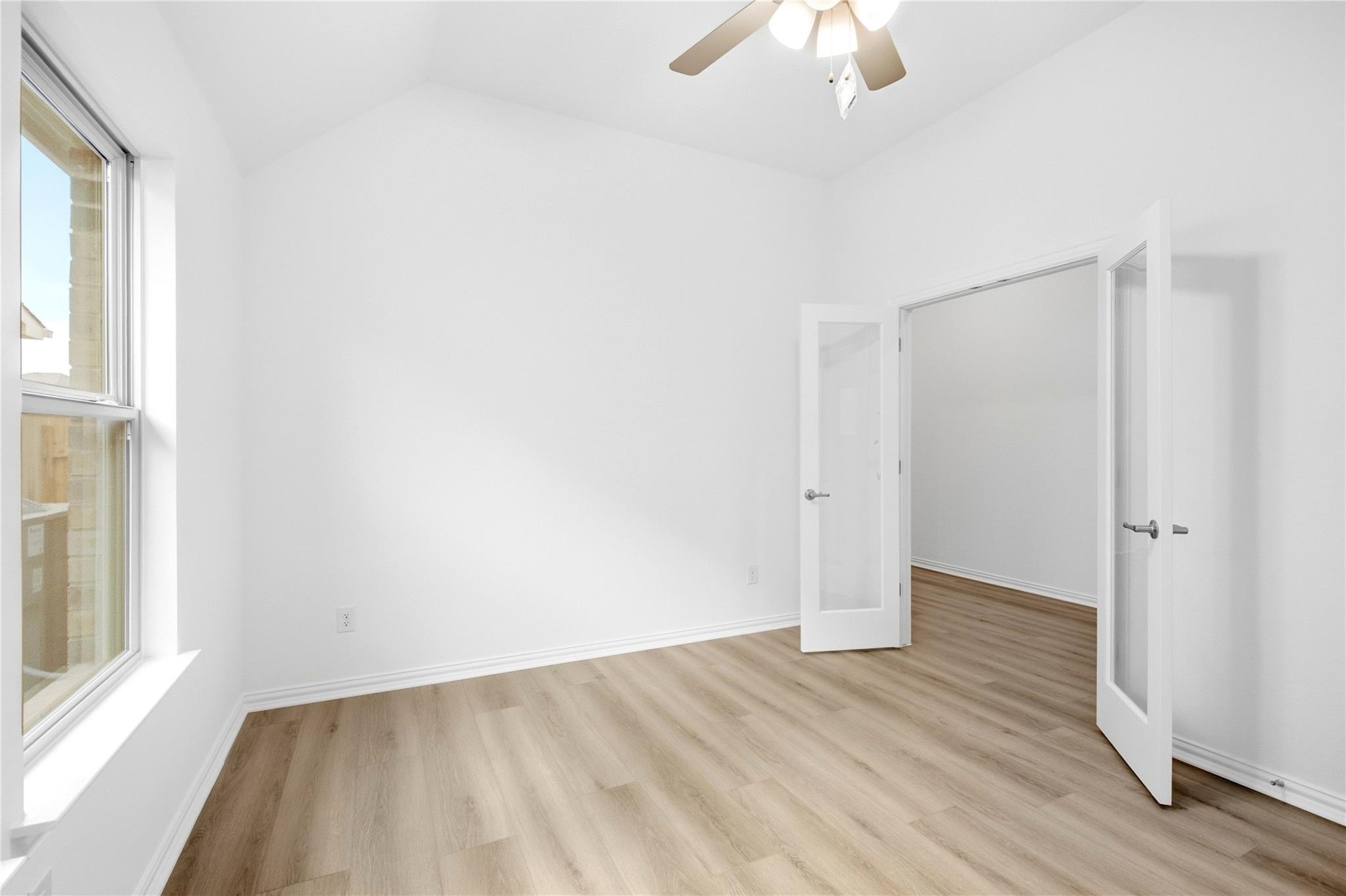 408 Rubber Tree Way Property Photo 12
