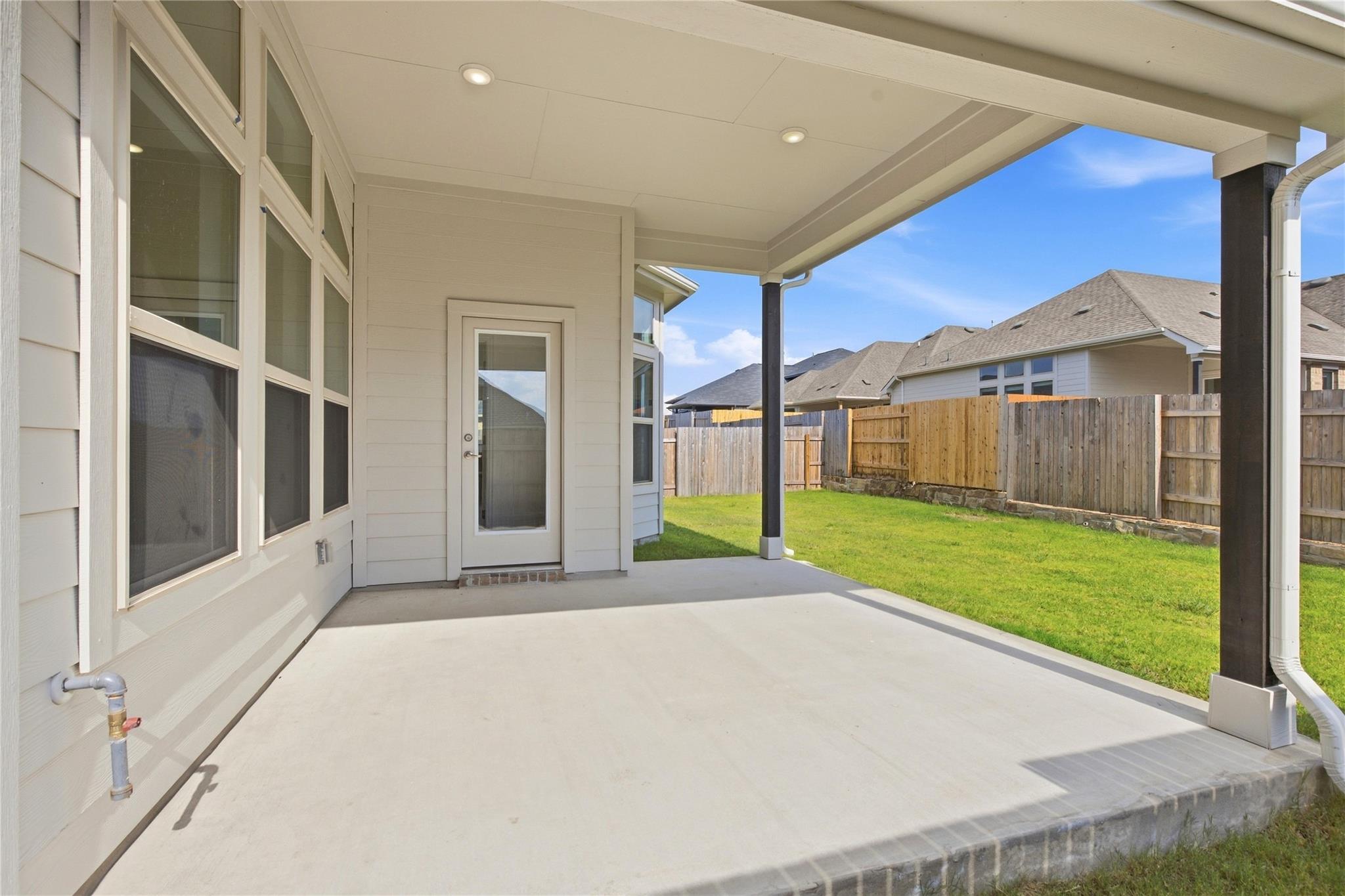 408 Rubber Tree Way Property Photo 29