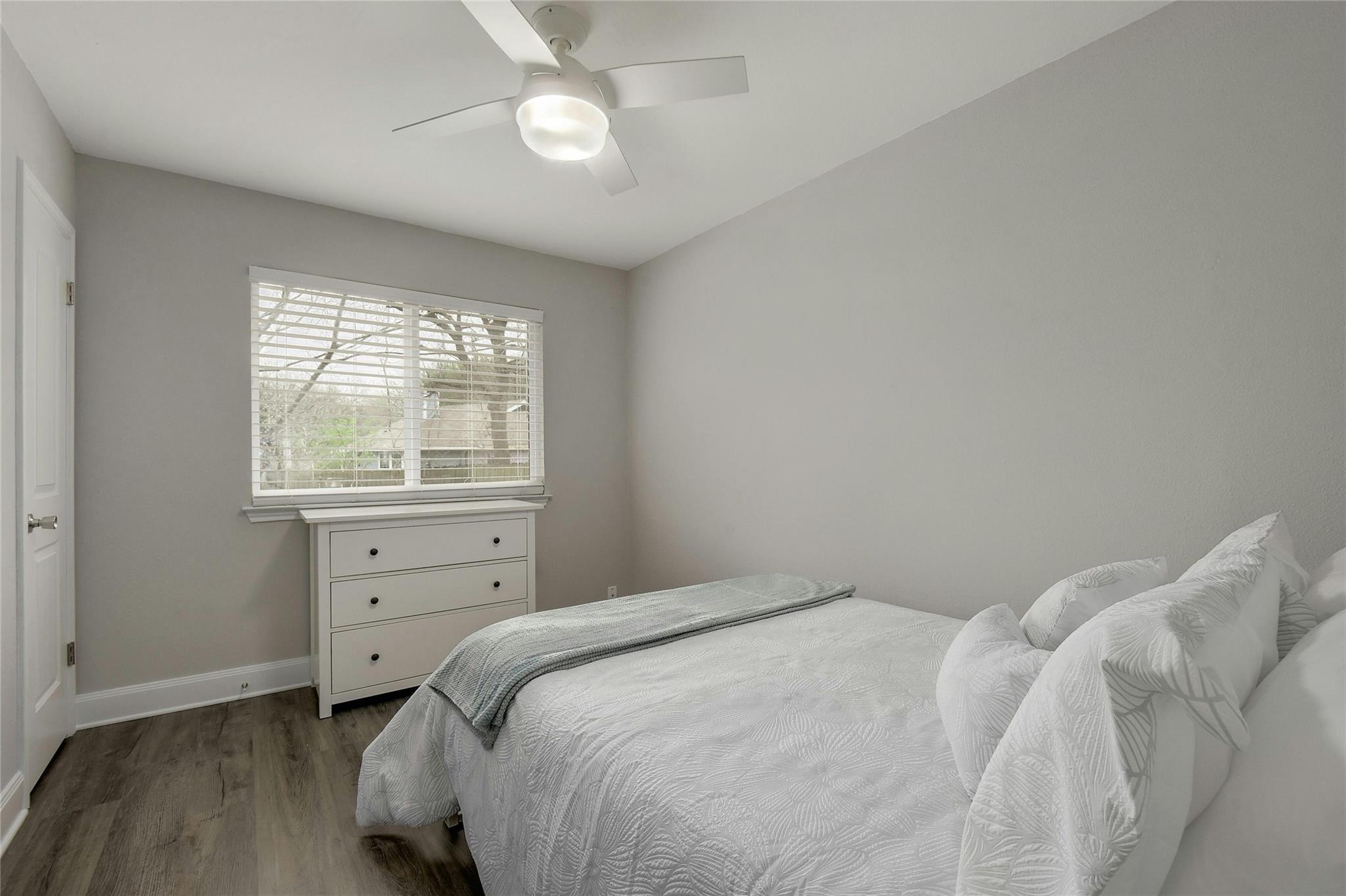 9400881 Property Photo 16