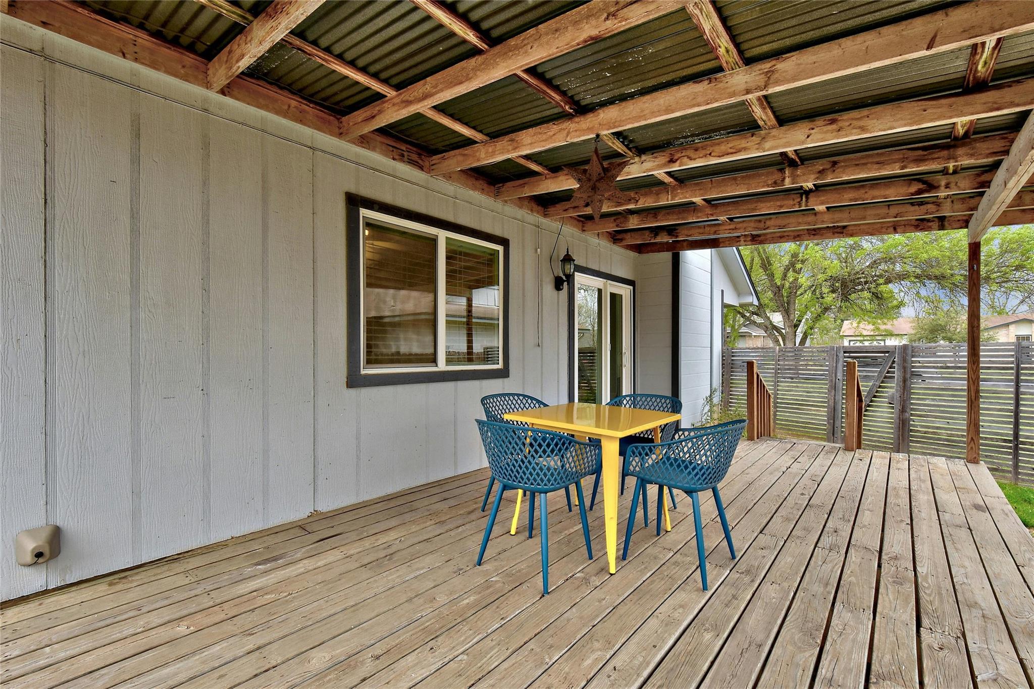 9400881 Property Photo 21