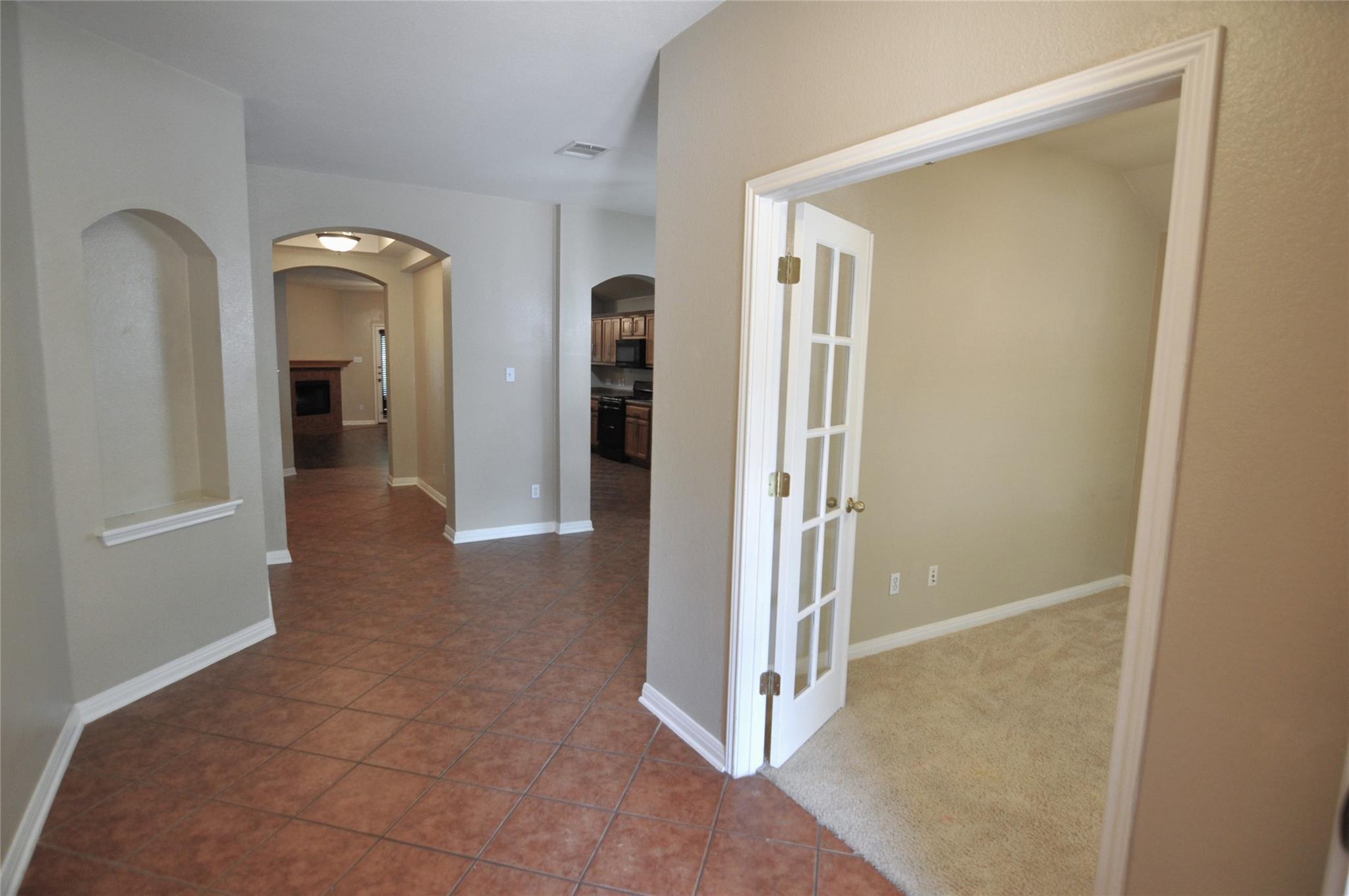 1830 Paradise Ridge Dr Property Photo 2