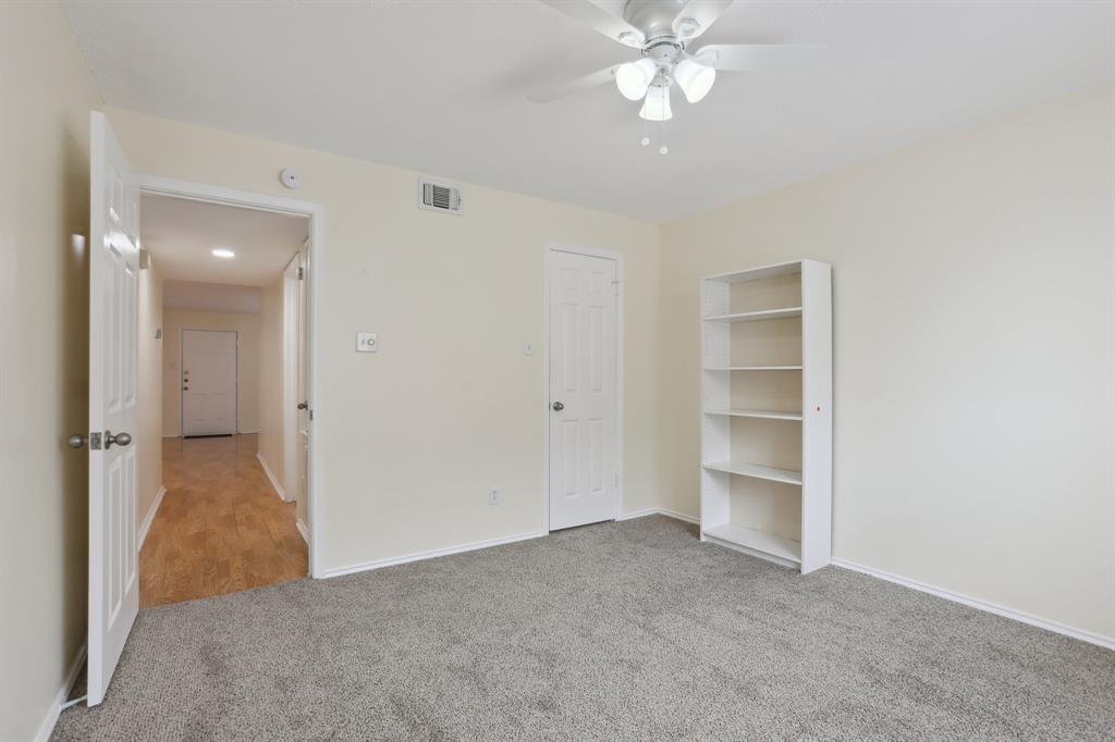 2401 Leon St #210 Property Photo 17