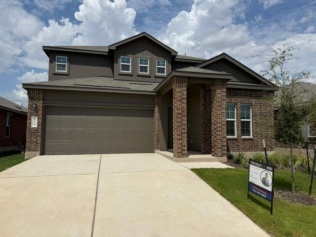 109 Imola St Property Photo 3