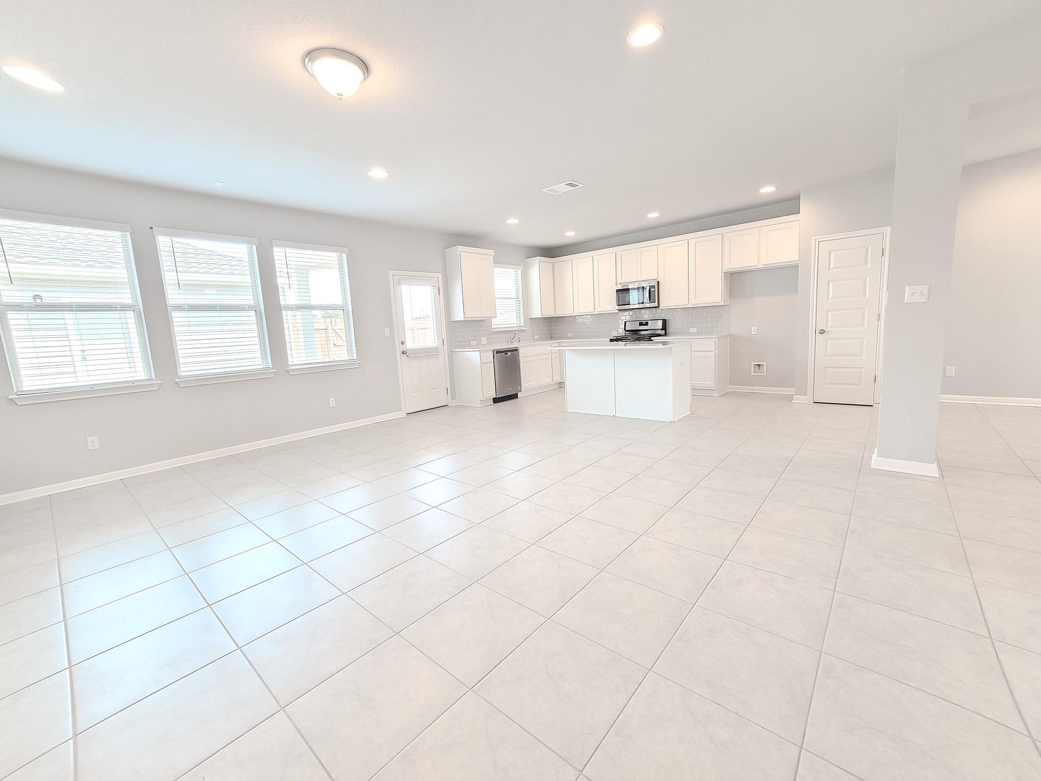 2604 Pecan Island Dr Property Photo 6