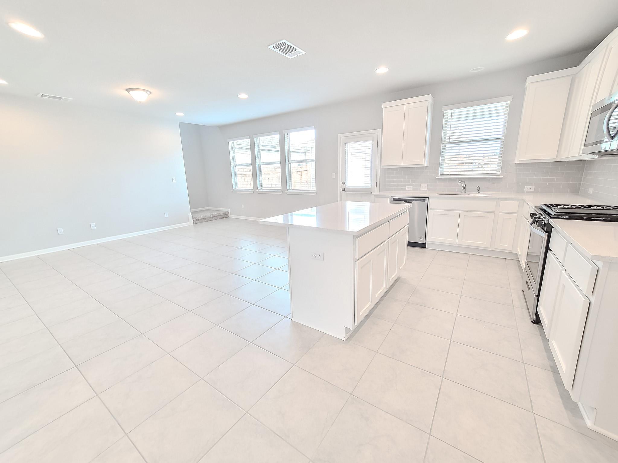 2604 Pecan Island Dr Property Photo 7