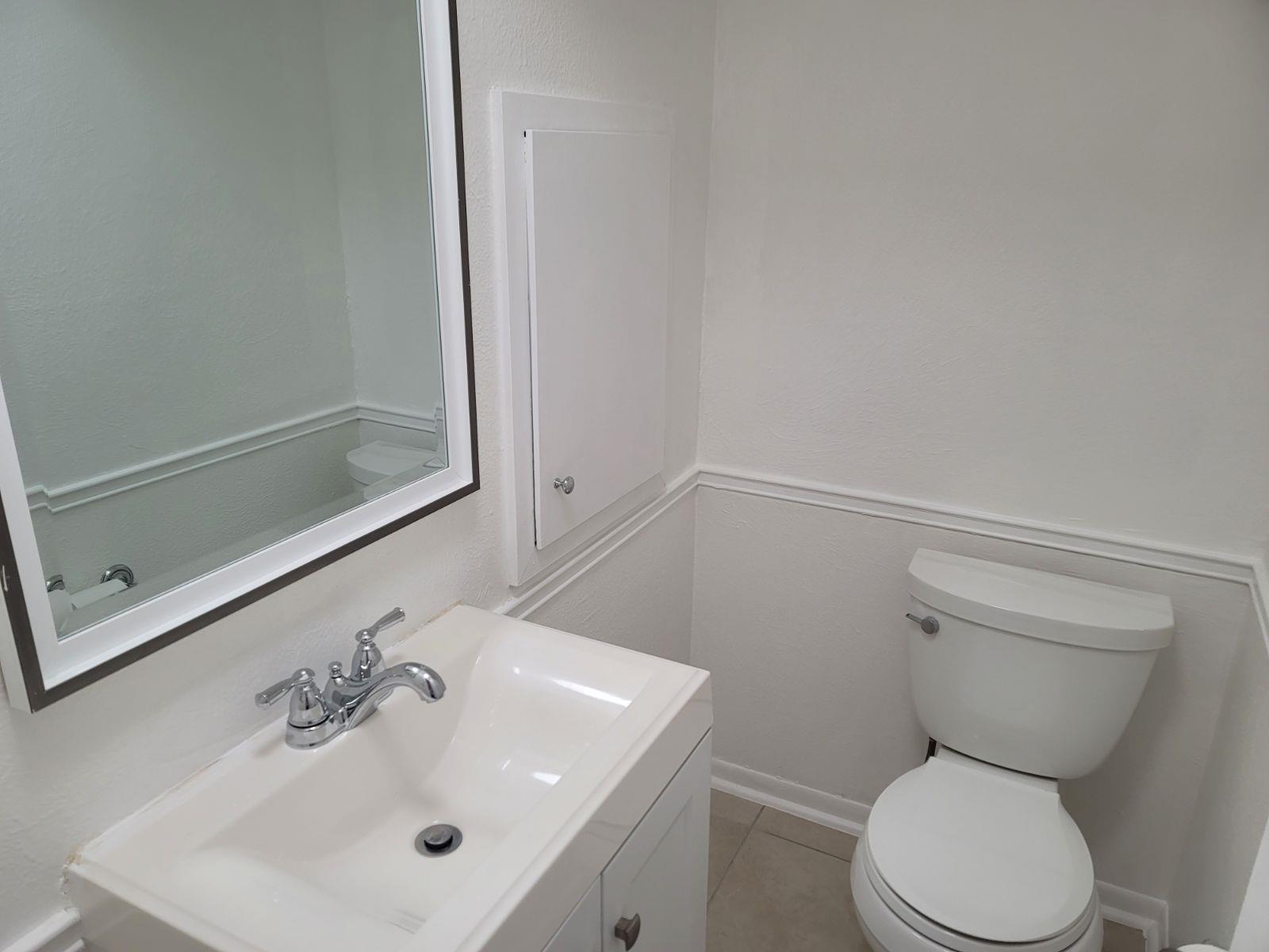 2308 Barton Village Cir #102 Property Photo 8