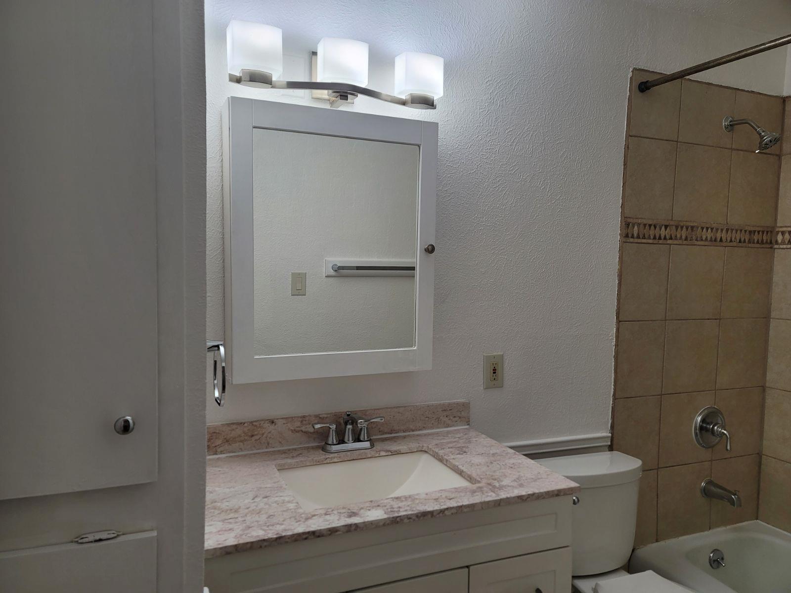 2308 Barton Village Cir #102 Property Photo 12