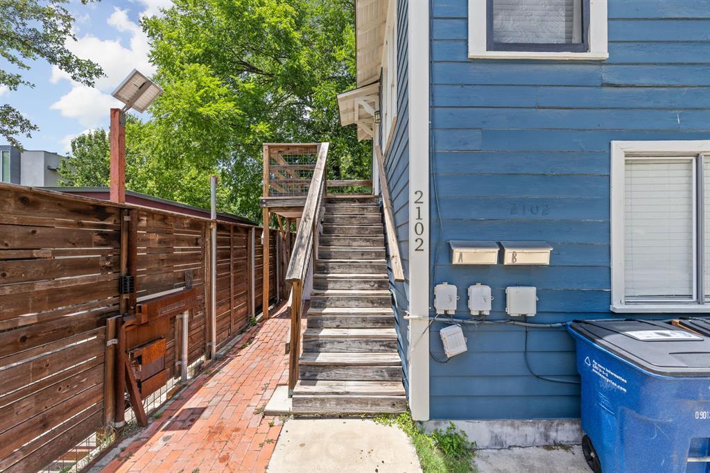 2102 Brackenridge St #b Property Photo 2