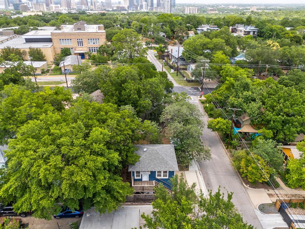 2102 Brackenridge St #b Property Photo 11