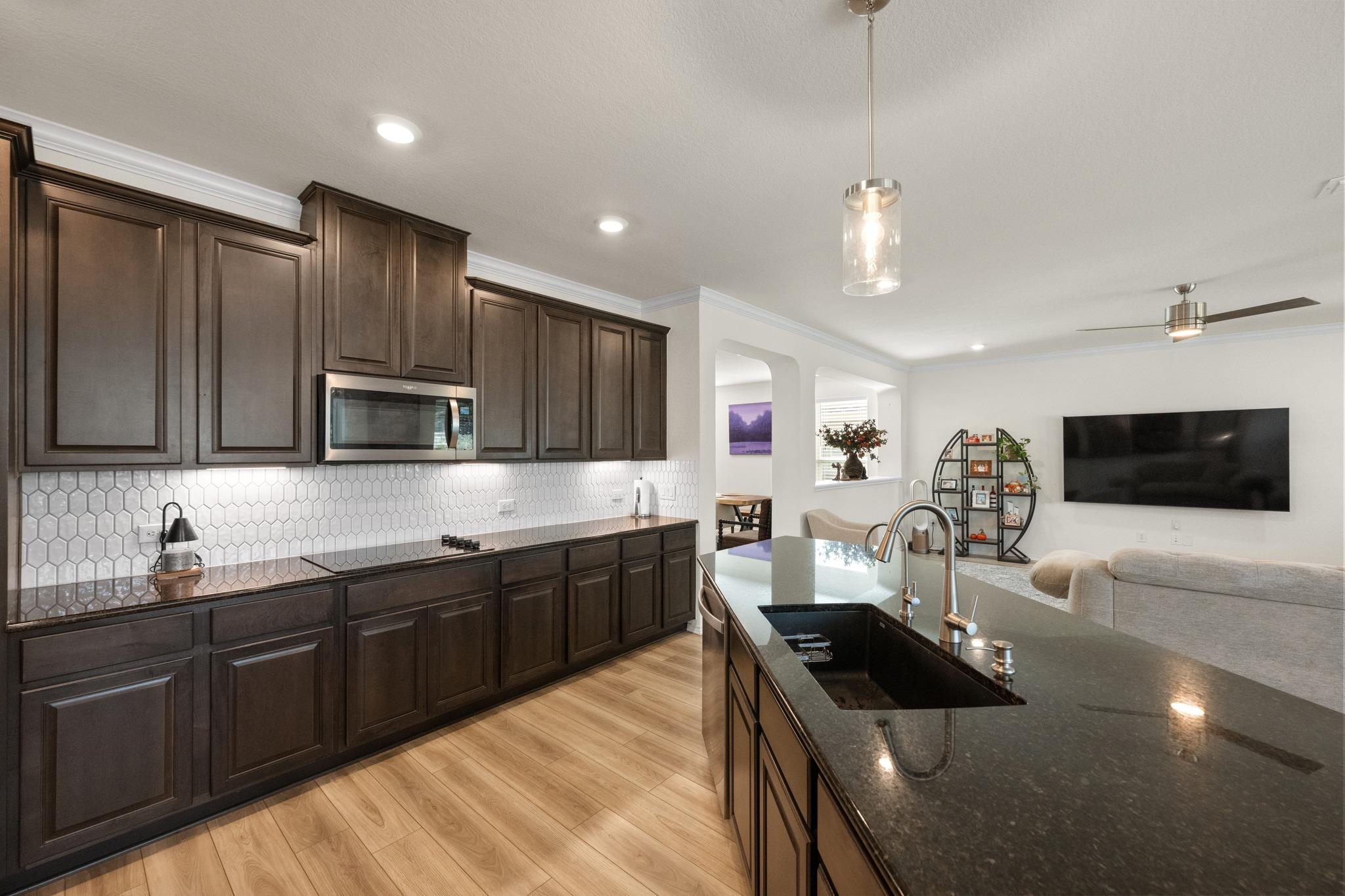 7207 Wink Way Property Photo 10