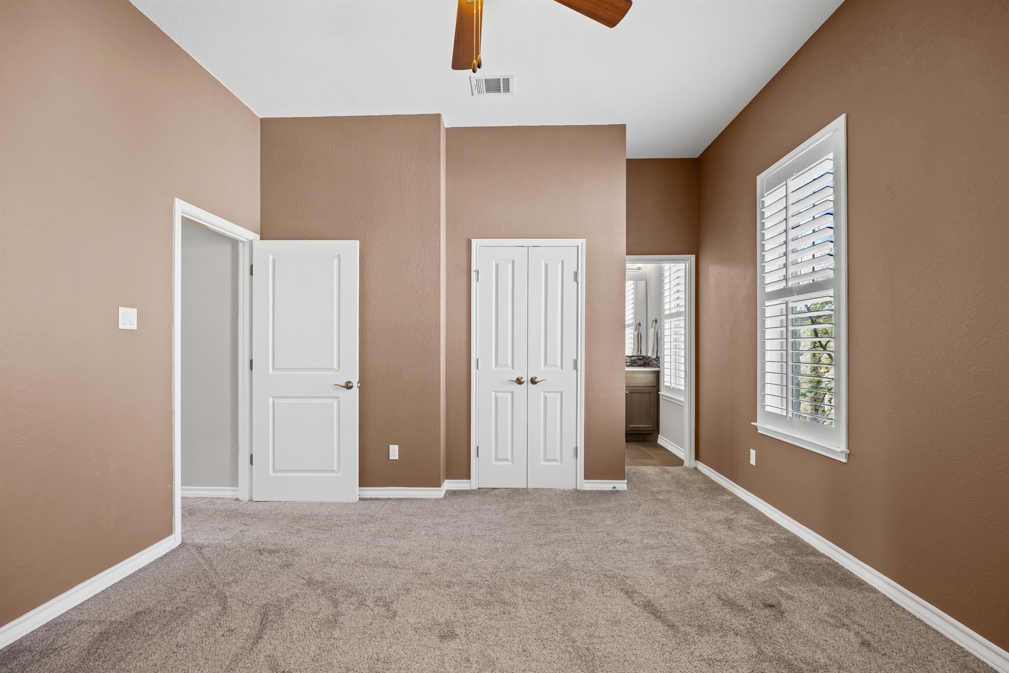 1112 Highknoll Ln Property Photo 24