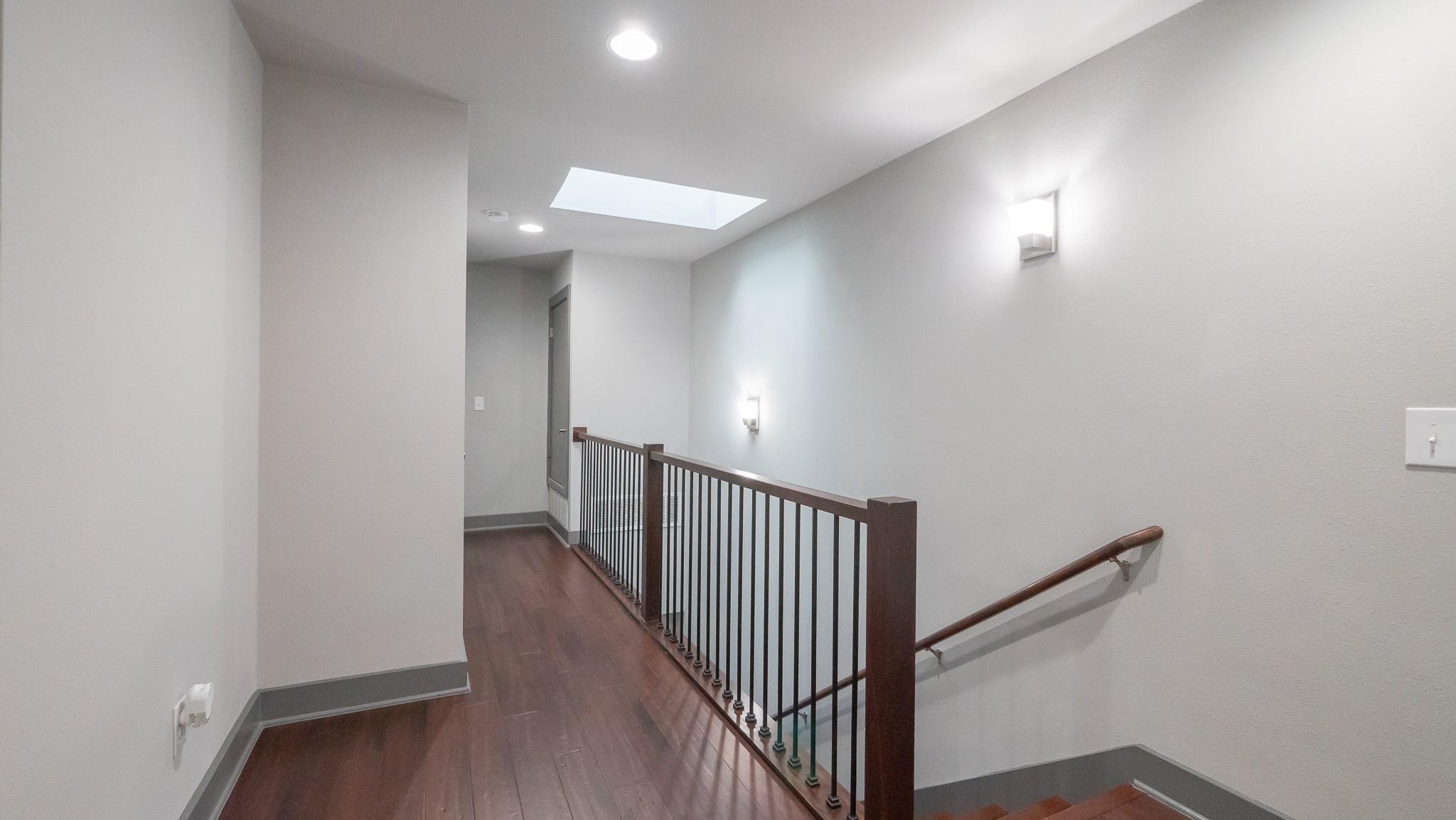 2009 Uphill Ln #b Property Photo 13