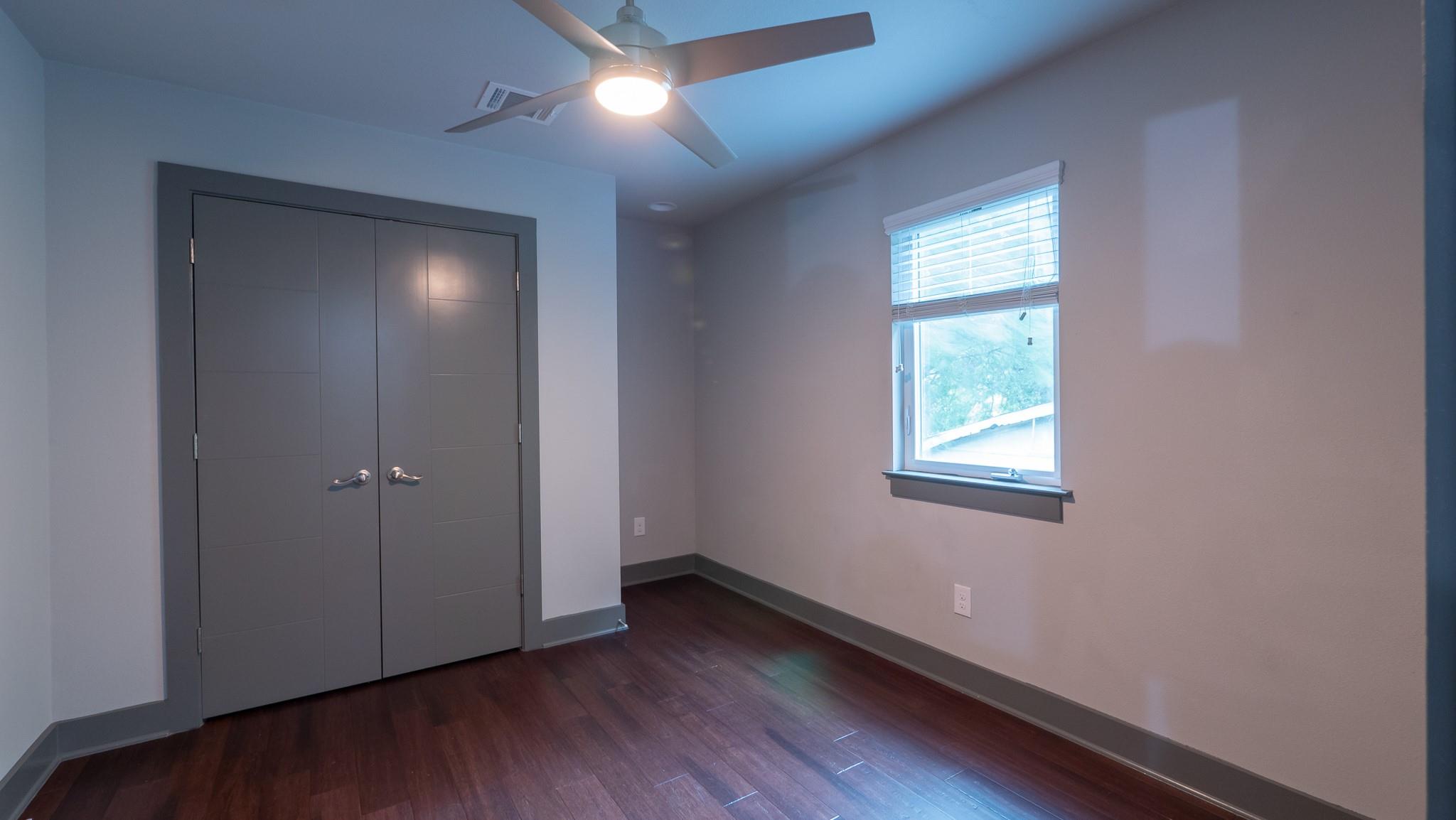 2009 Uphill Ln #b Property Photo 19