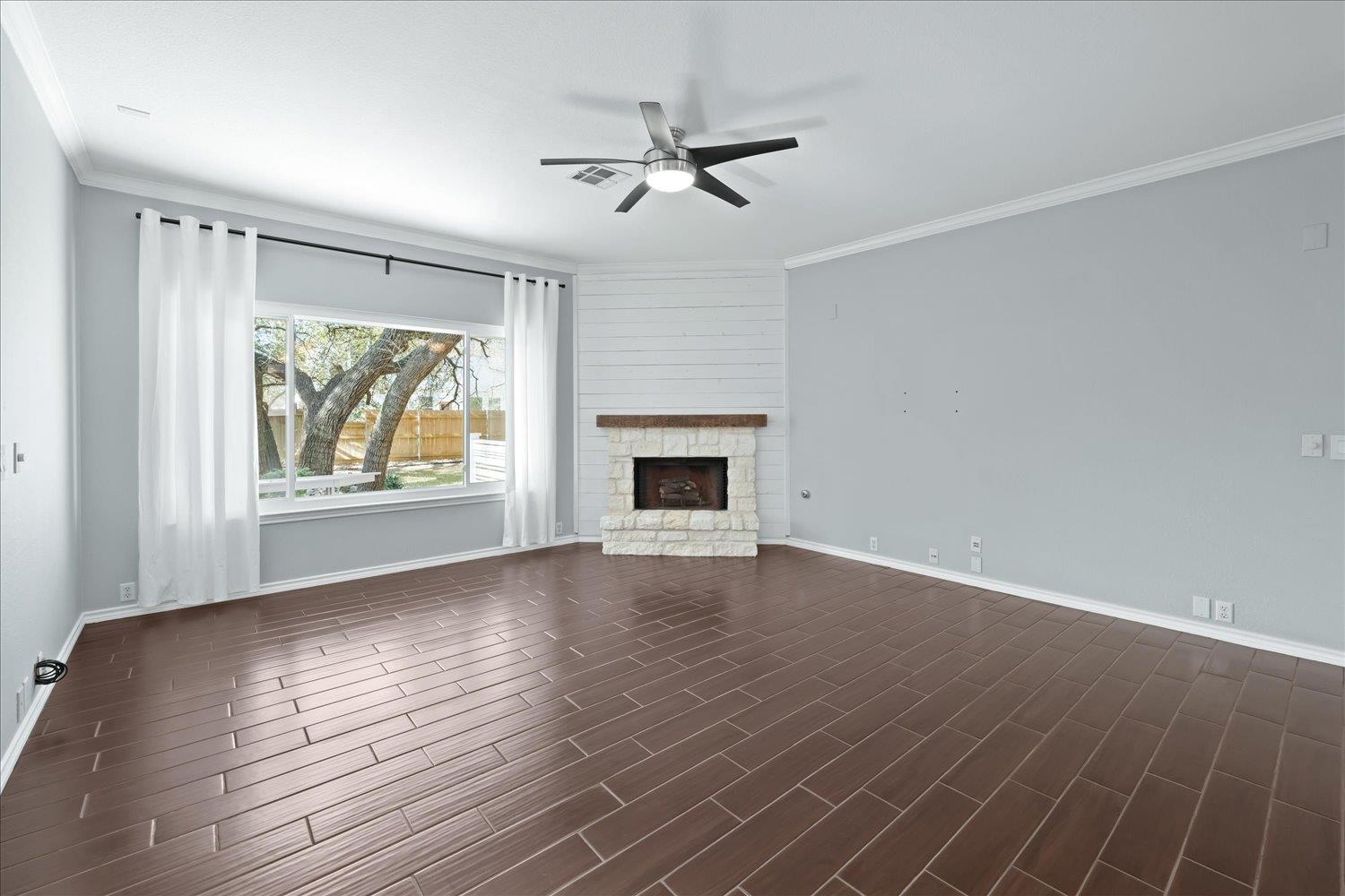 1605 Shady Creek Trl Property Photo 8
