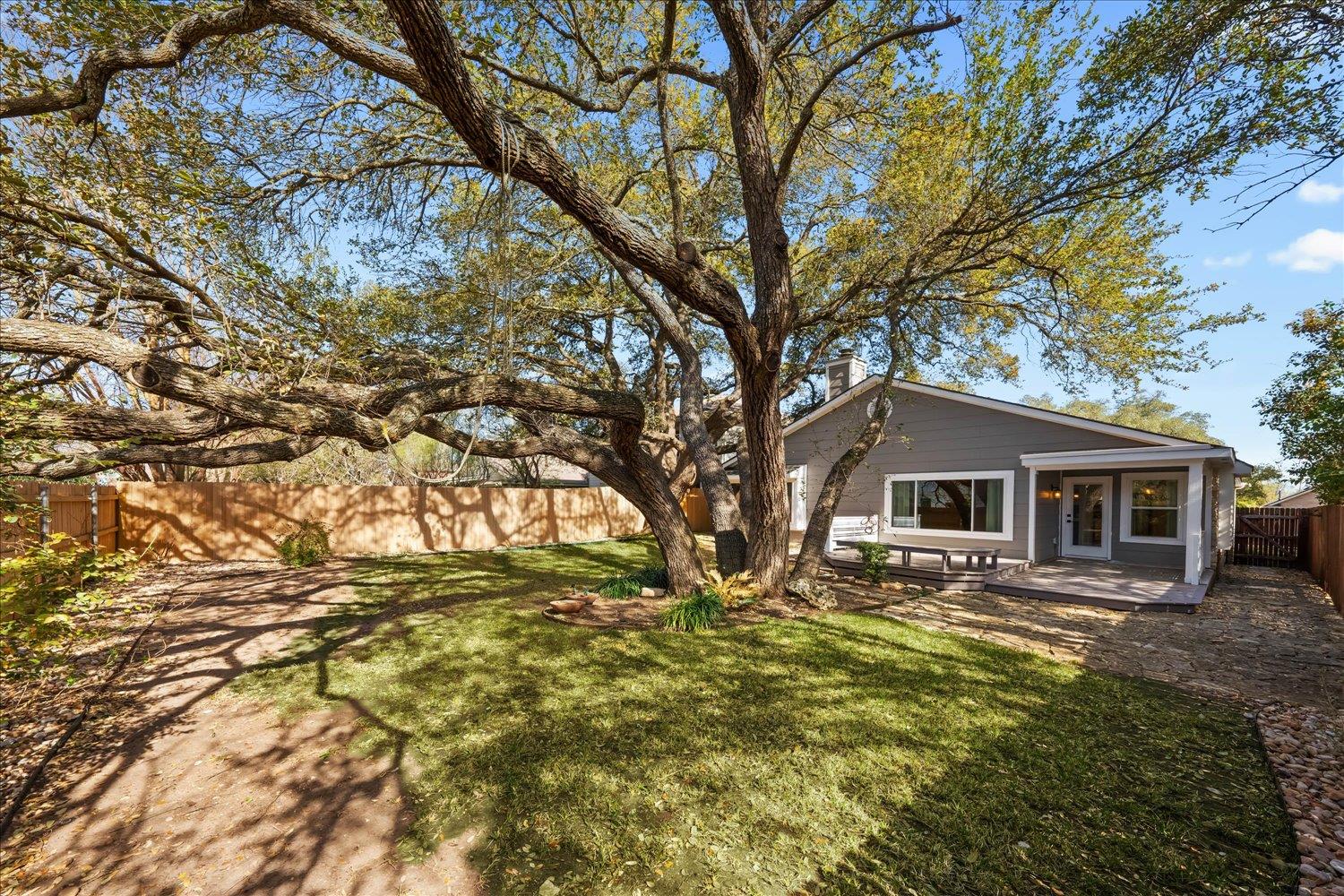 1605 Shady Creek Trl Property Photo 31