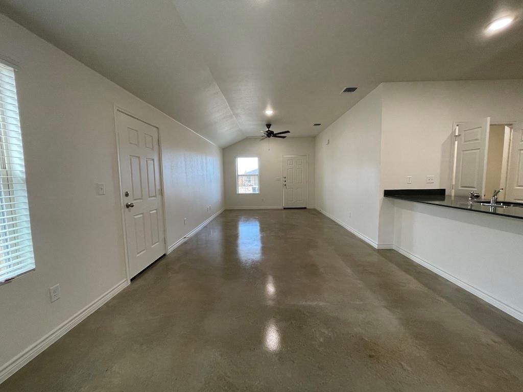 2317 Zanoletti Ct #b Property Photo 6