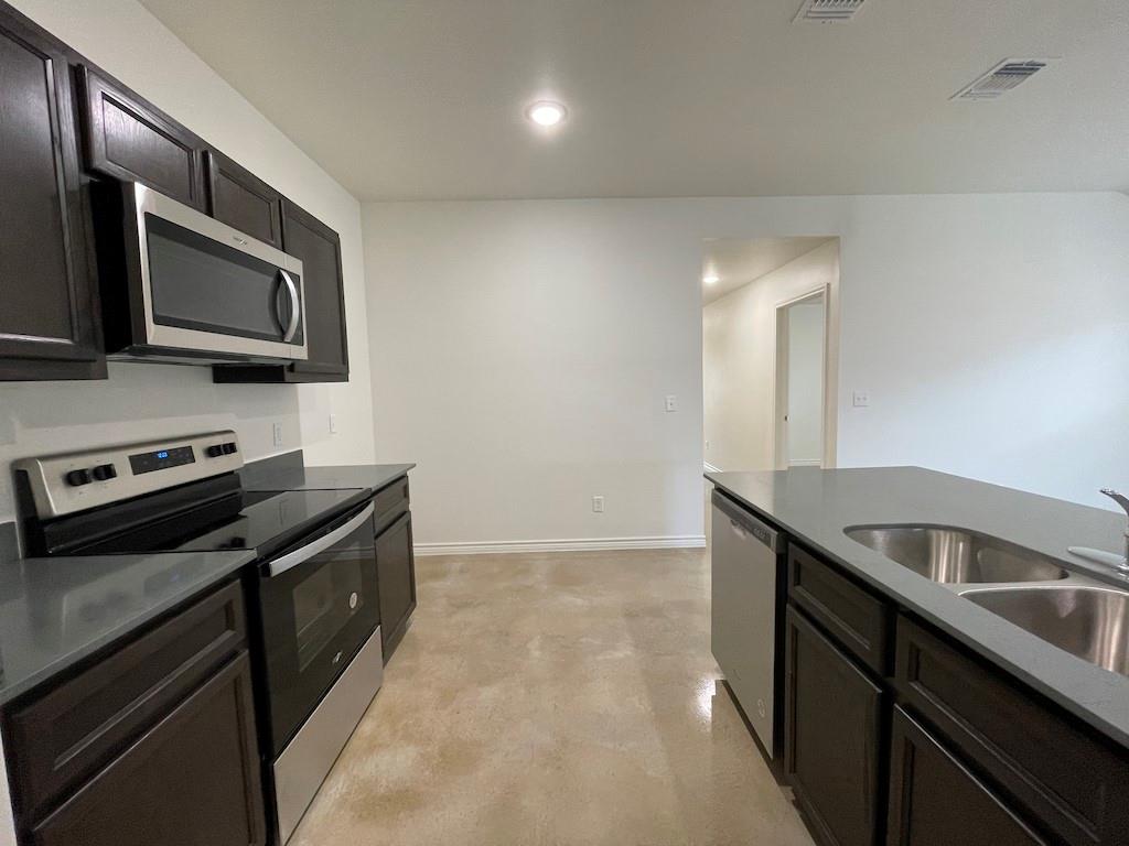 2317 Zanoletti Ct #b Property Photo 11