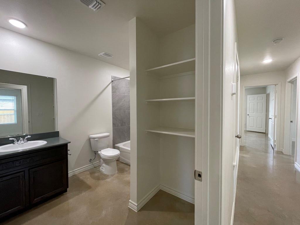2317 Zanoletti Ct #b Property Photo 20