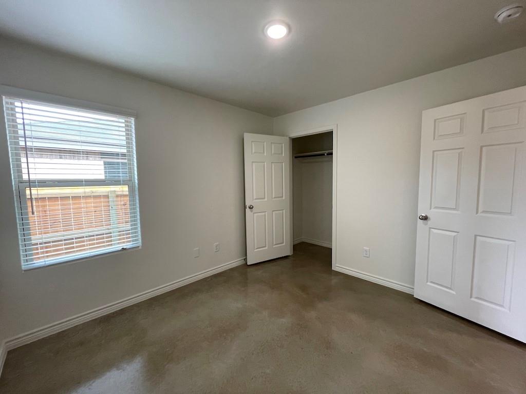 2317 Zanoletti Ct #b Property Photo 24