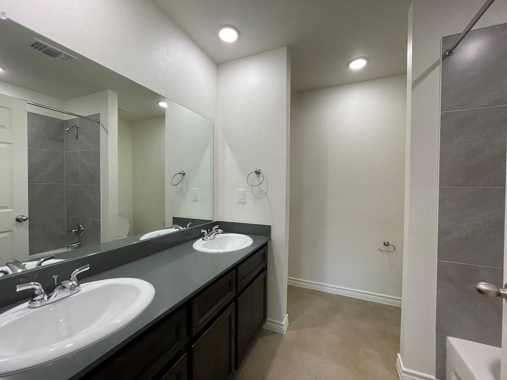 2317 Zanoletti Ct #b Property Photo 32