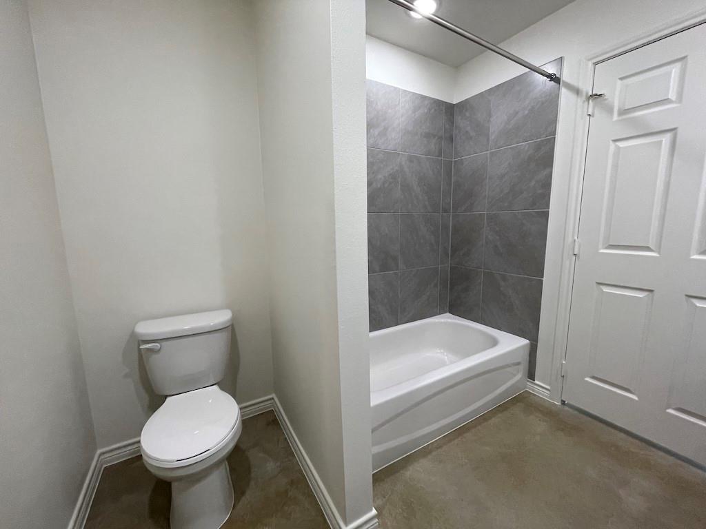 2317 Zanoletti Ct #b Property Photo 33